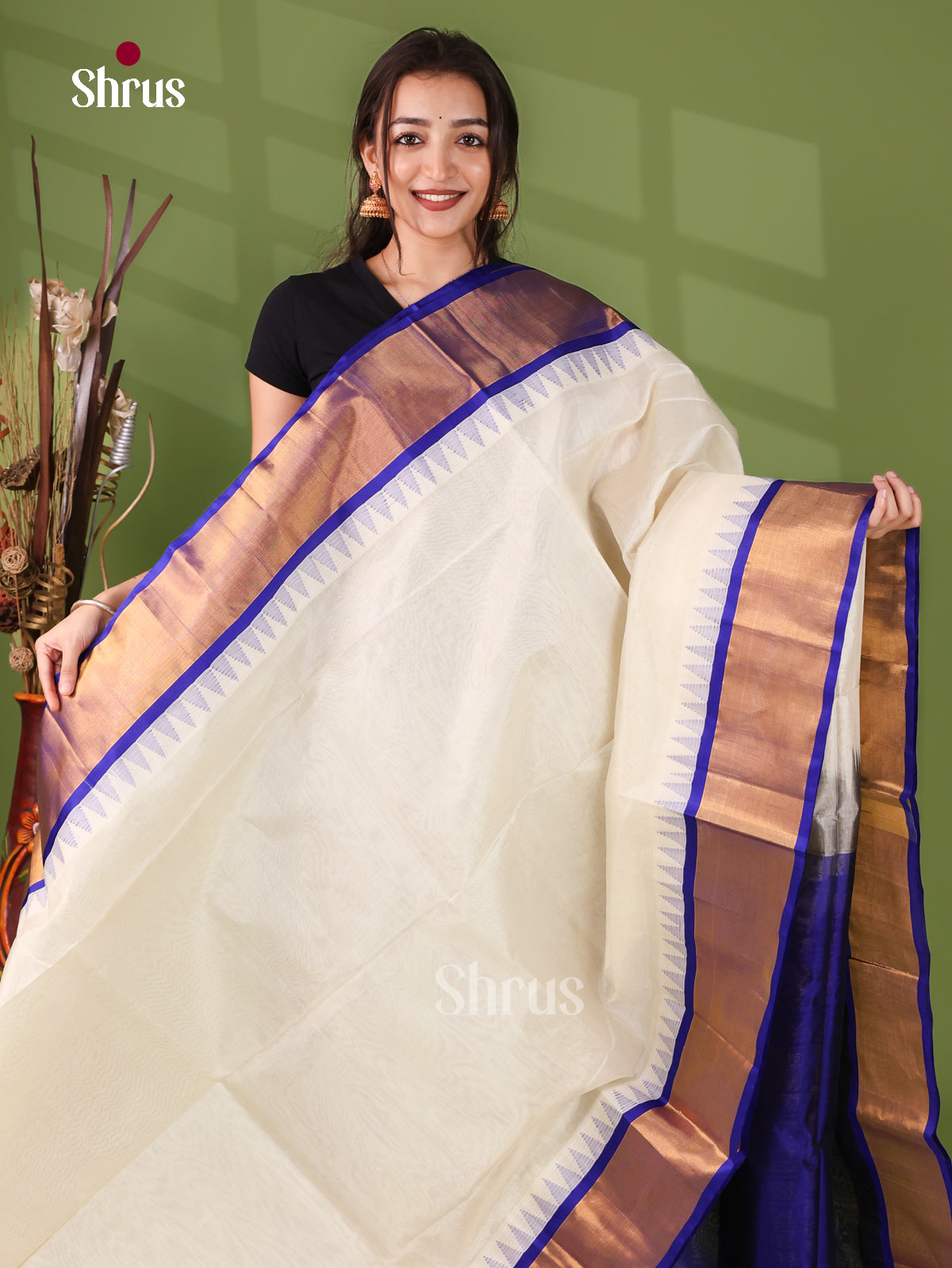 Exquisite Off White Cotton Silk Saree With Plain Body, Royal Blue Kaddi Temple Zari Border & Brocade Pallu 1