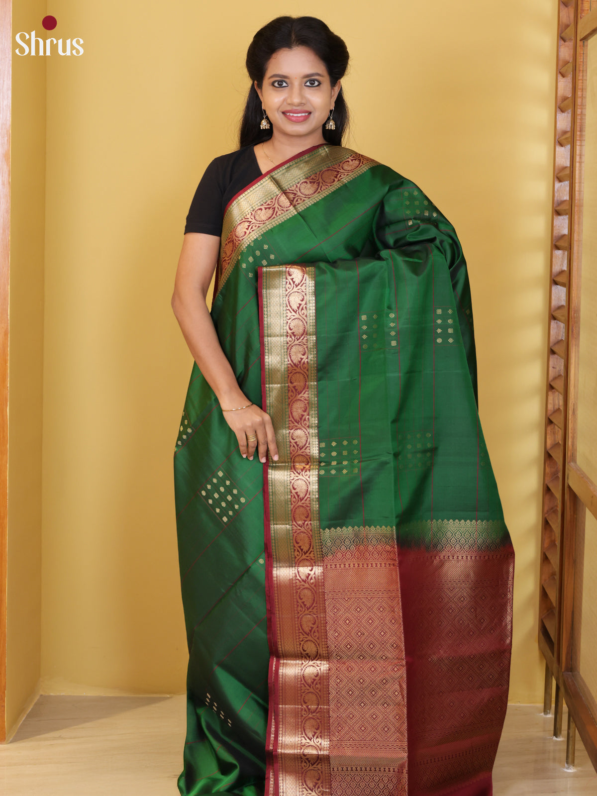 Buy Majestic Green Kanchipuram Silk Saree with Gold Buttis, Maroon Zari Border & Brocade Pallu