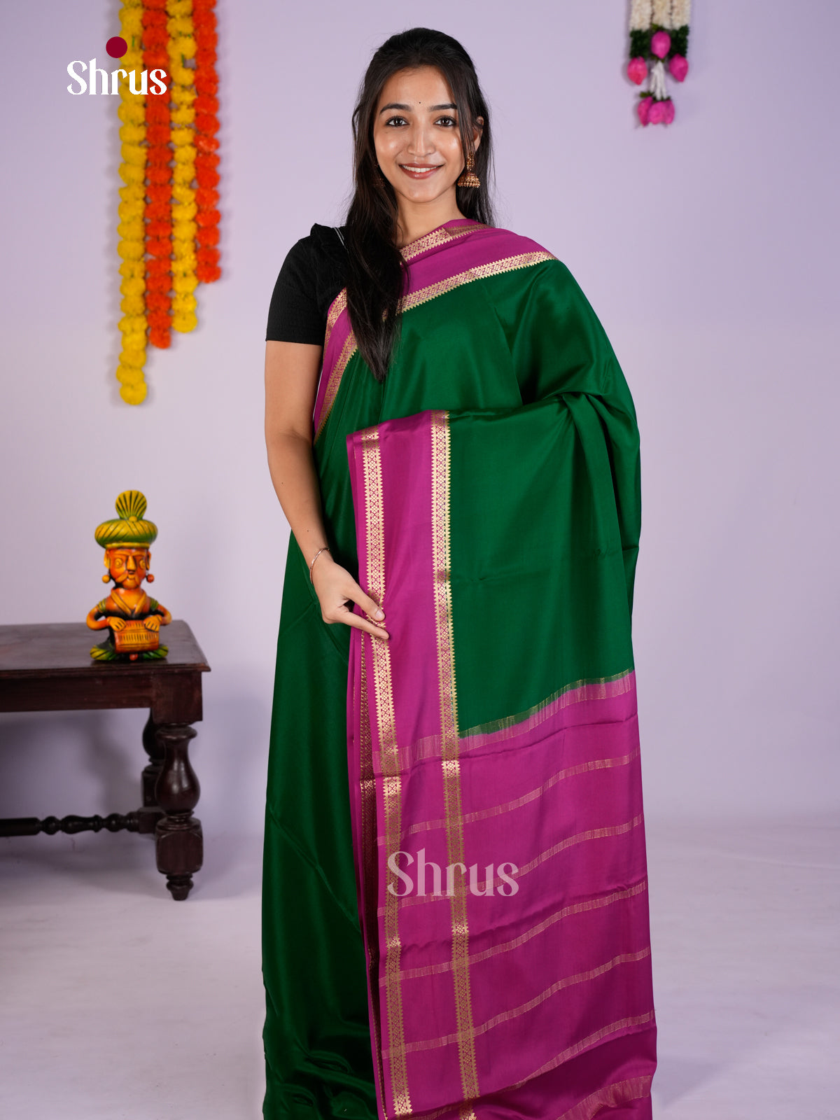 Buy Timeless Green Mysore Silk Saree with Plain Body, Purple Rettaipet Border & Traditional Pallu