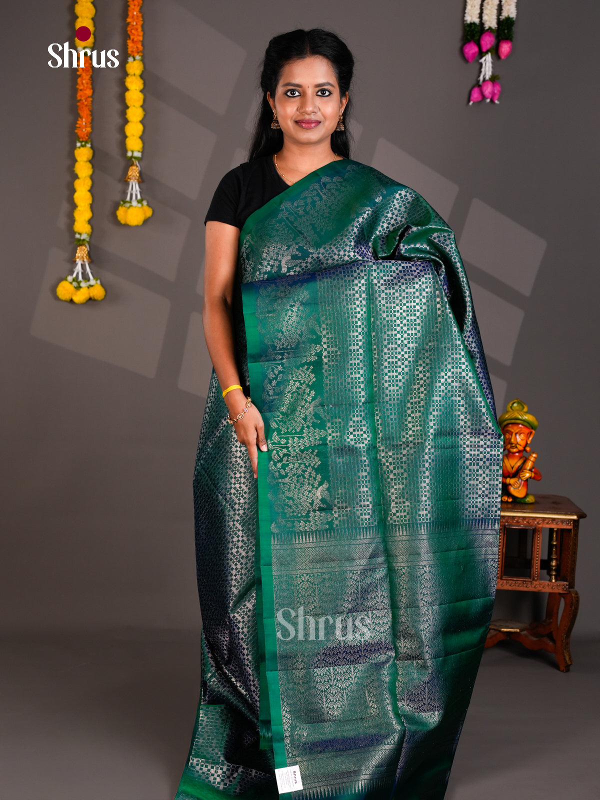 Buy Graceful Green & Navy blue Dual Tone Soft Silk Saree with Silver Detailing & Brocade Pallu