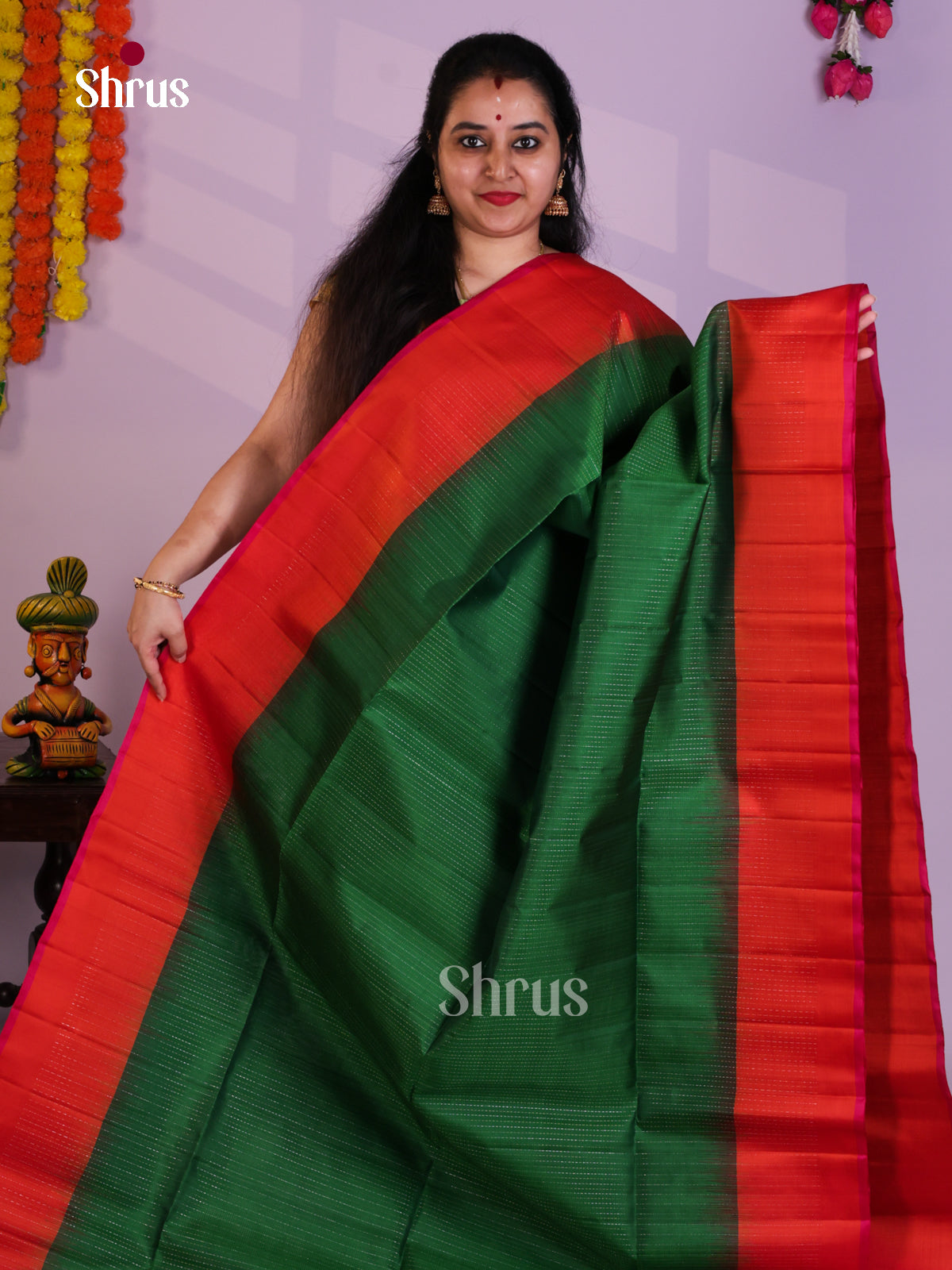 Buy Exquisite Green Pure Soft Silk Saree with Zari Dotted Lines, Orange Border & Brocade pallu
