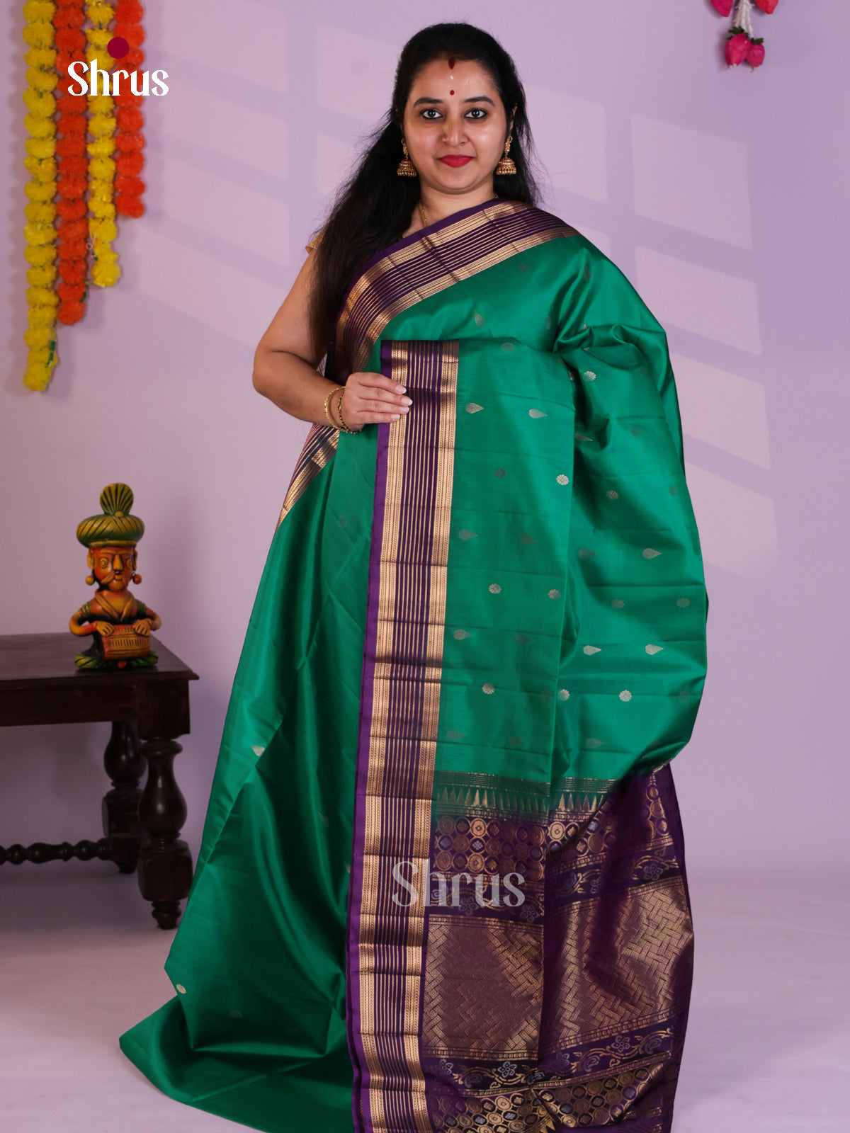Buy Classic Green Soft Silk Saree with Gold Buttas, Purple Zari Striped Border & Brocade Pallu