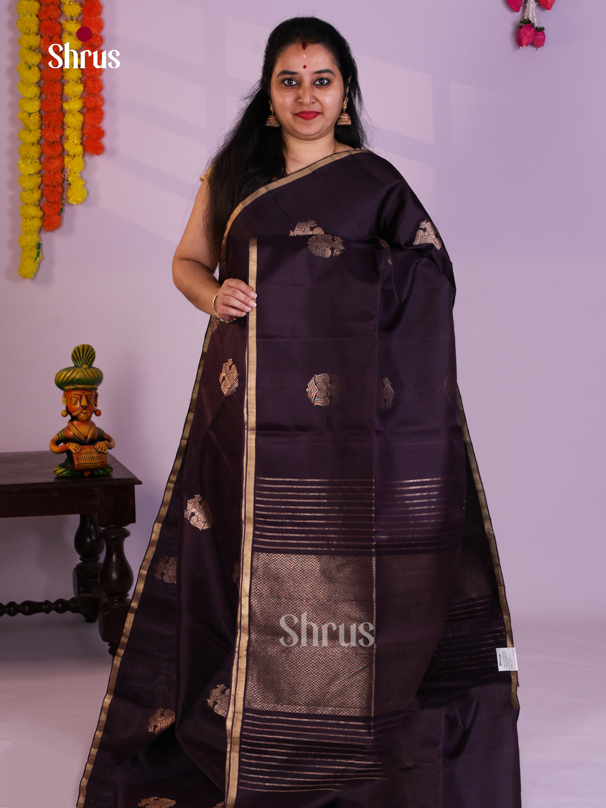 Buy Pretty Jamun Soft Silk Saree with Golden Twin Peacocks Motif & Brocade Pallu