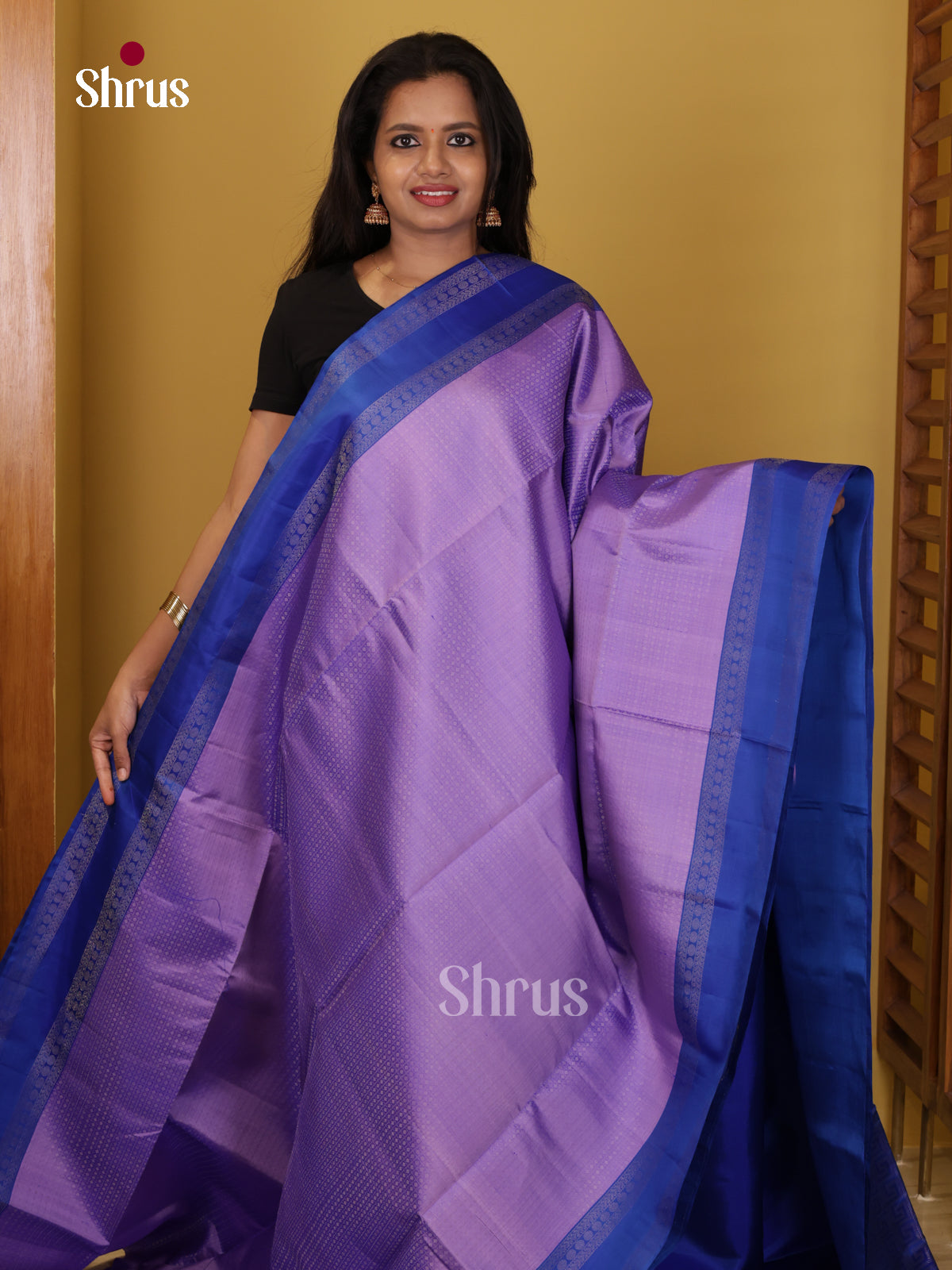 Buy Charming Lavender Pure Soft Silk Saree with Zari Checks, Small Buttas & Blue Rettaipet Border
