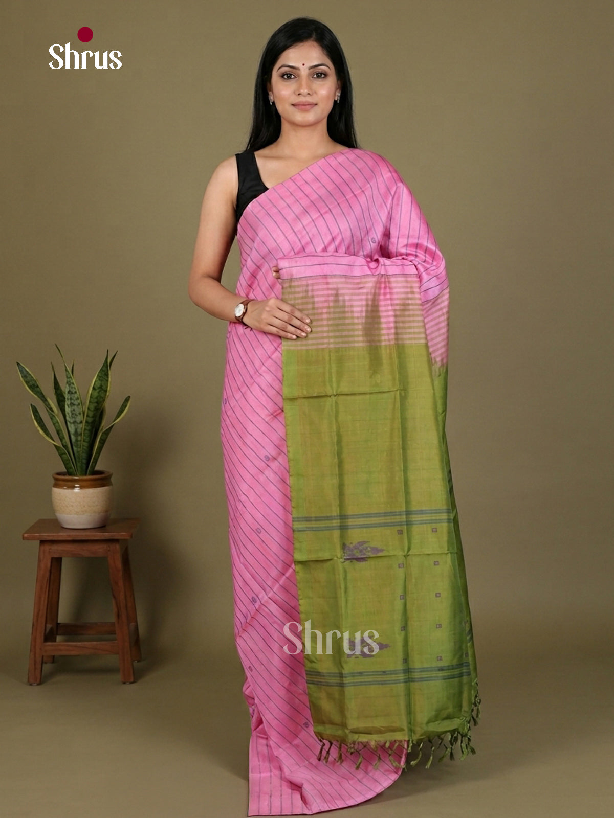Buy Charming Light Pink Banana Pith Saree With Diagonal Stripes & Olive Green Traditional Pallu