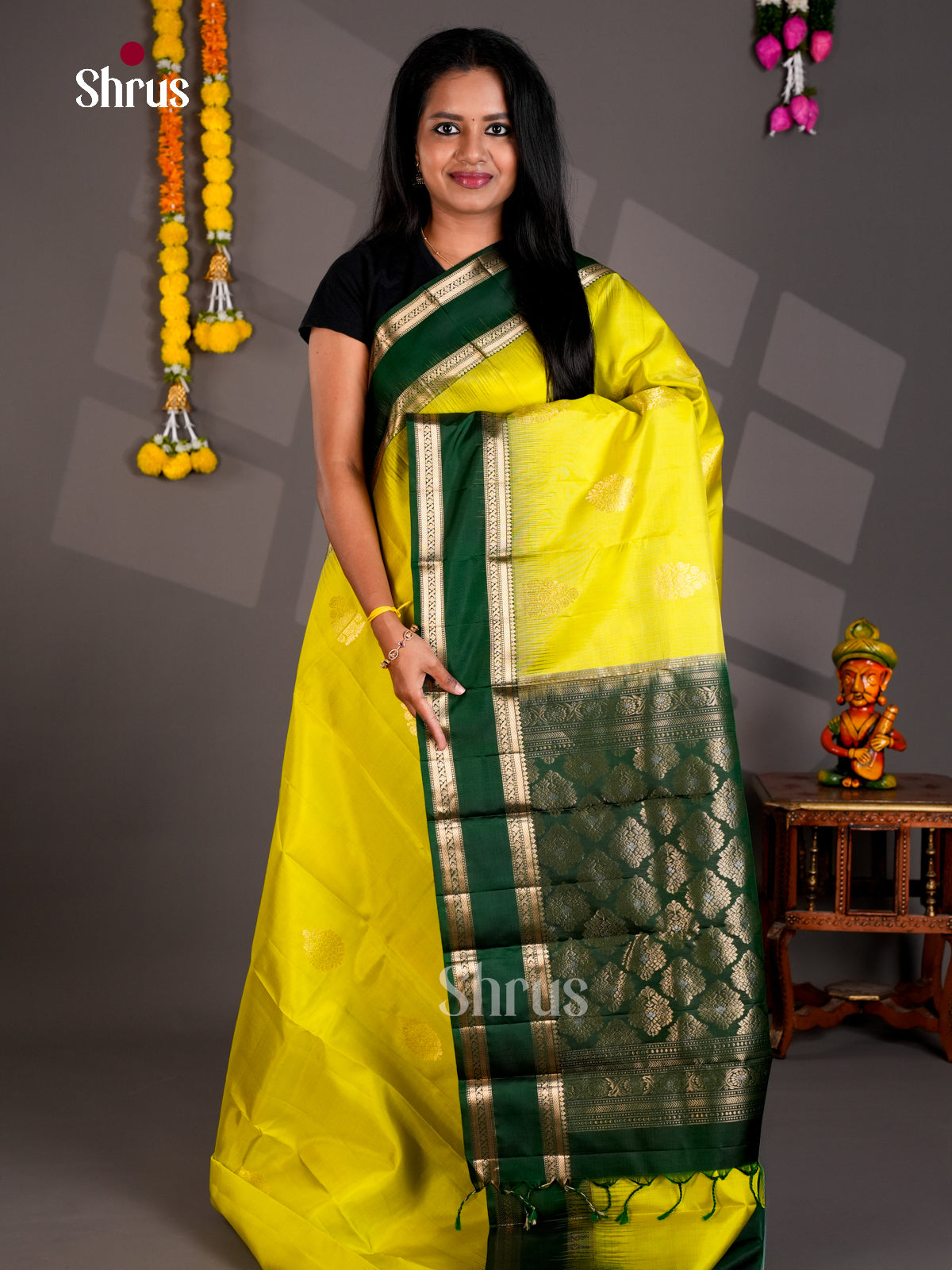 Buy Luminous Lime Yellow Kanchipuram Silk Saree with Floral Motifs & Bottle Green Rettaipet Zari Border