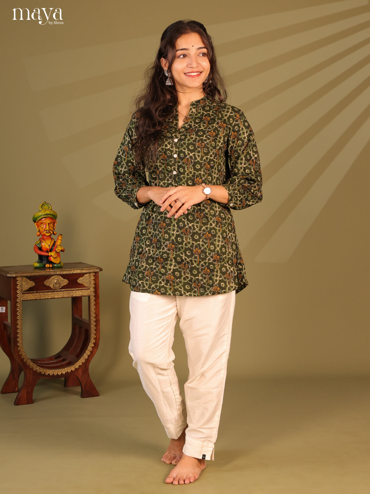 Floral Printed Green Rayon Short Kurti - Shop on Shrus.com