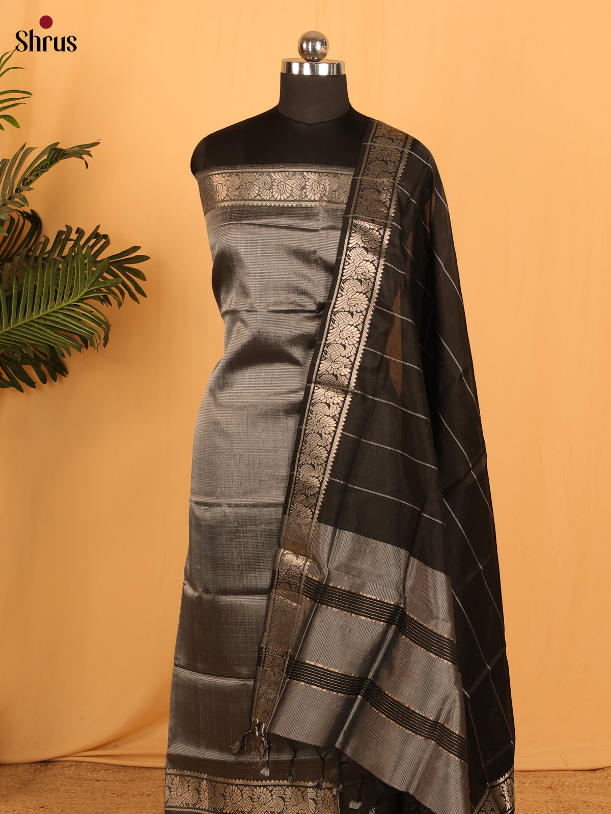 Grey & Black - mangalagirisico top & dupatta combo