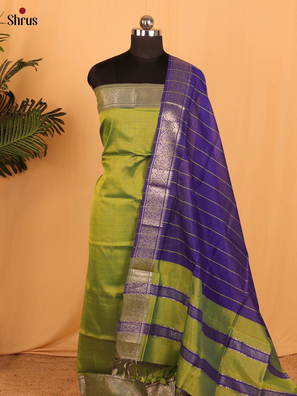 Green & Violet - mangalagirisico top & dupatta combo