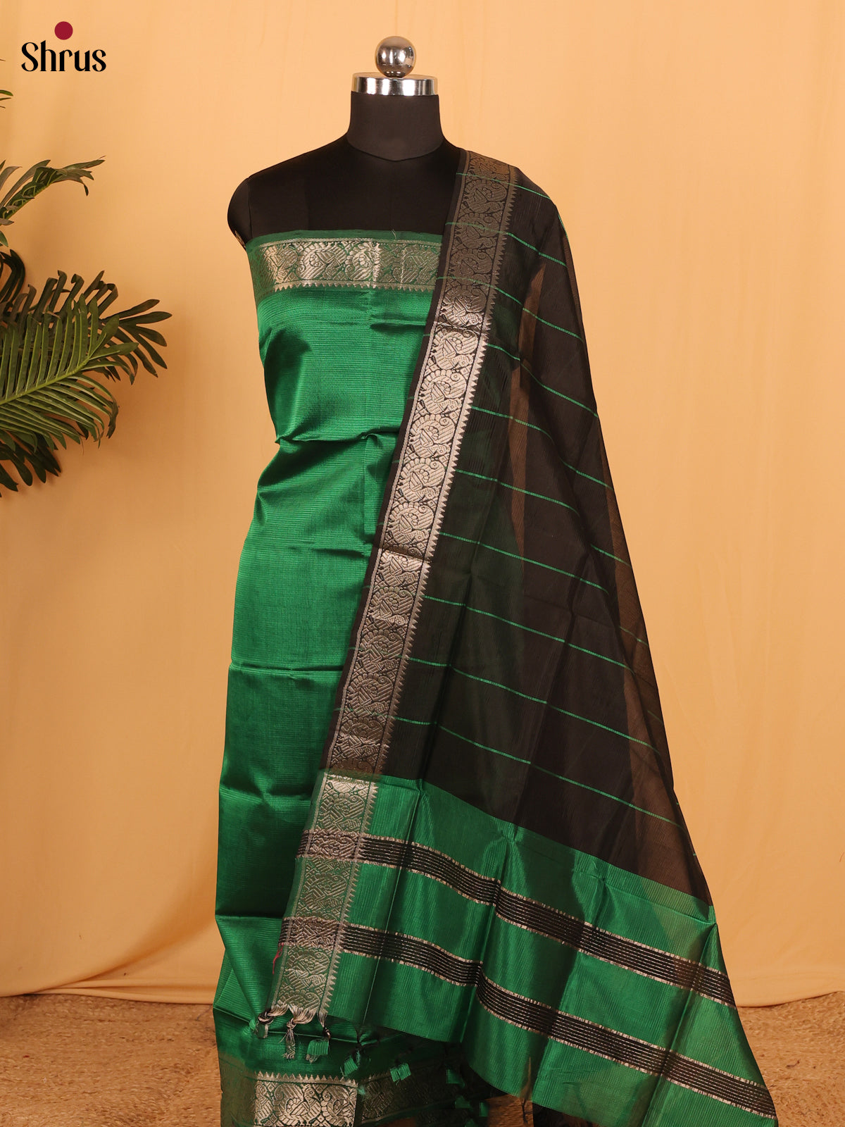 Green & Black - mangalagirisico top & dupatta combo