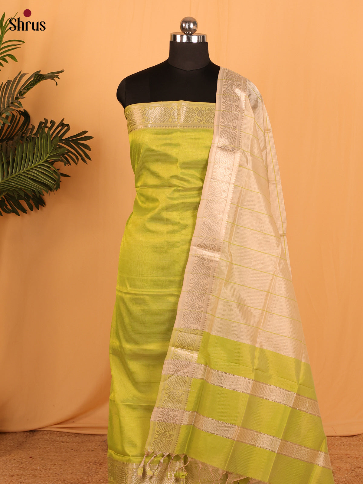 Lite Green & Cream - mangalagirisico top & dupatta combo