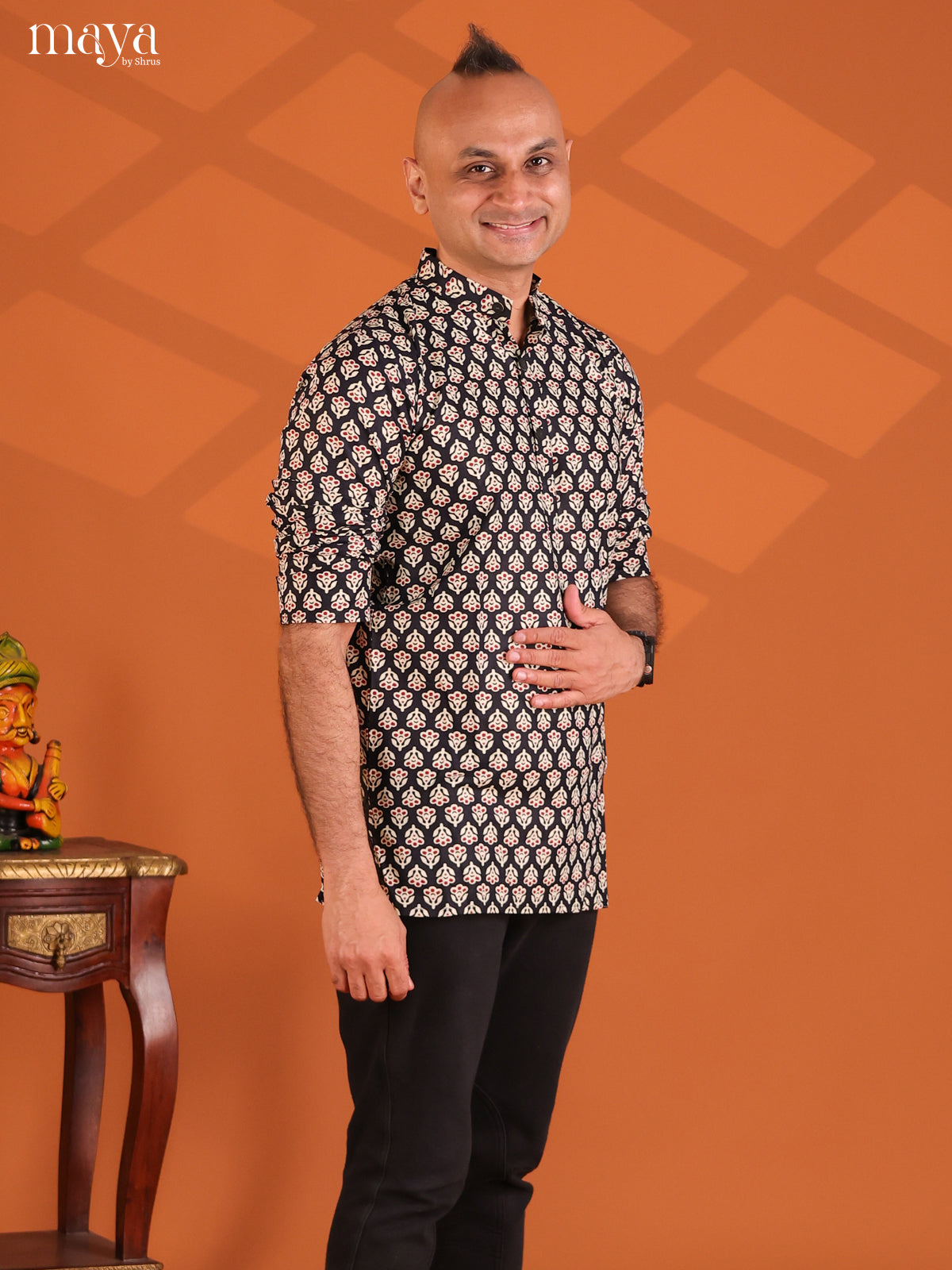 Black Cotton Floral Printed Short Men Kurta - Shop on Shrus.com