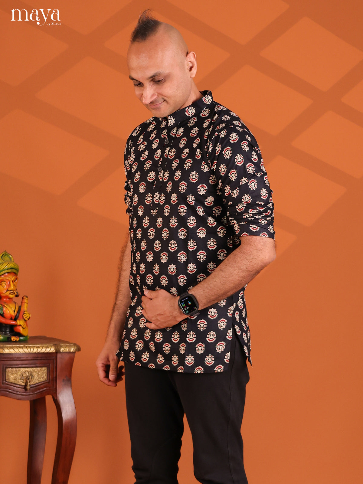 Black Cotton Printeded Short Men Kurta - Shop on Shrus.com