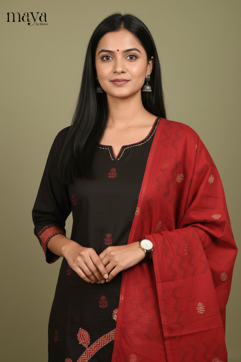 Black & Red Readymade 3 Piece Salwar