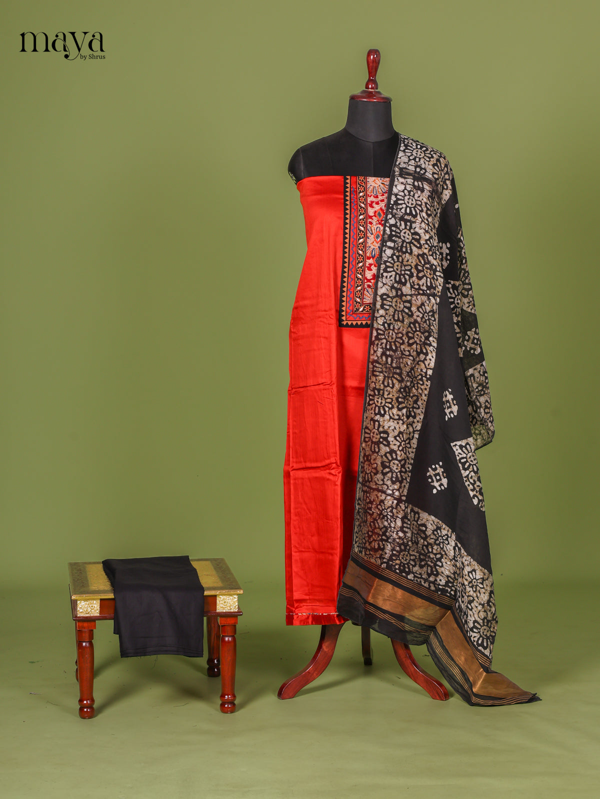 Red Bhatik Salwar - MEI02191