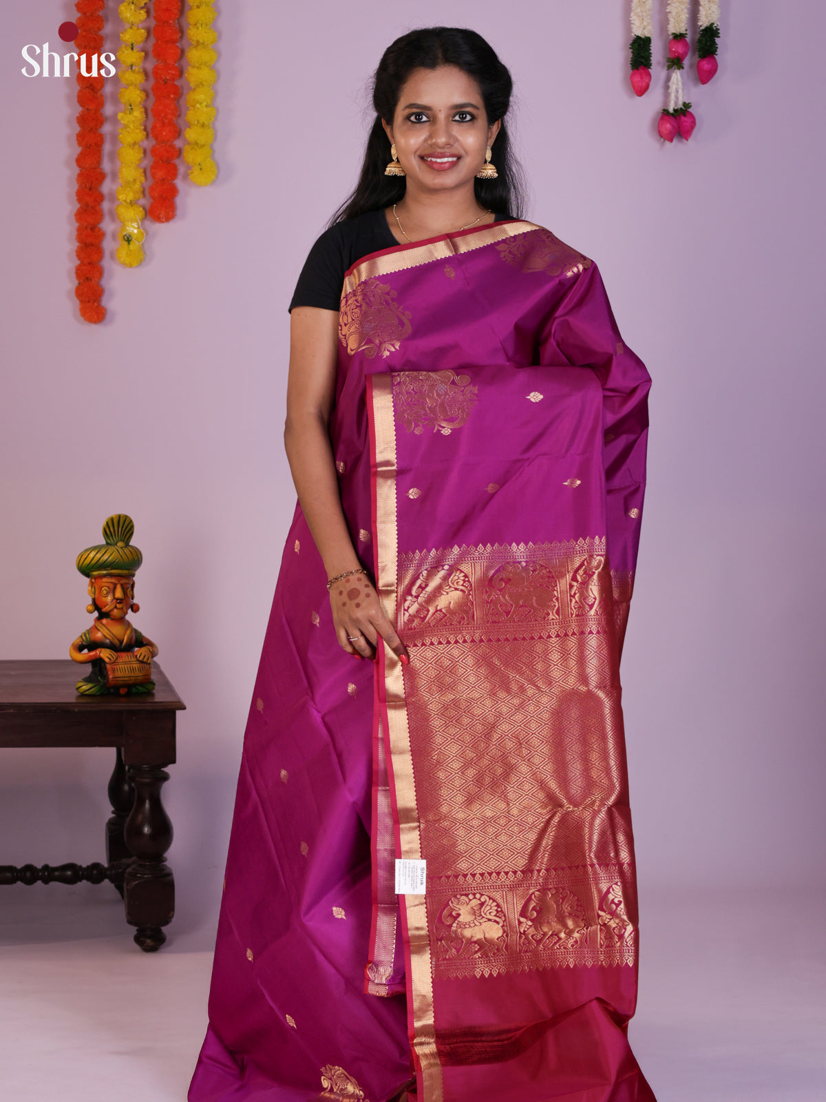 Buy Pretty Magenta Kanchipuram Silk Saree With Zari Buttas, Yazhi Motifs & Pink Brocade Pallu