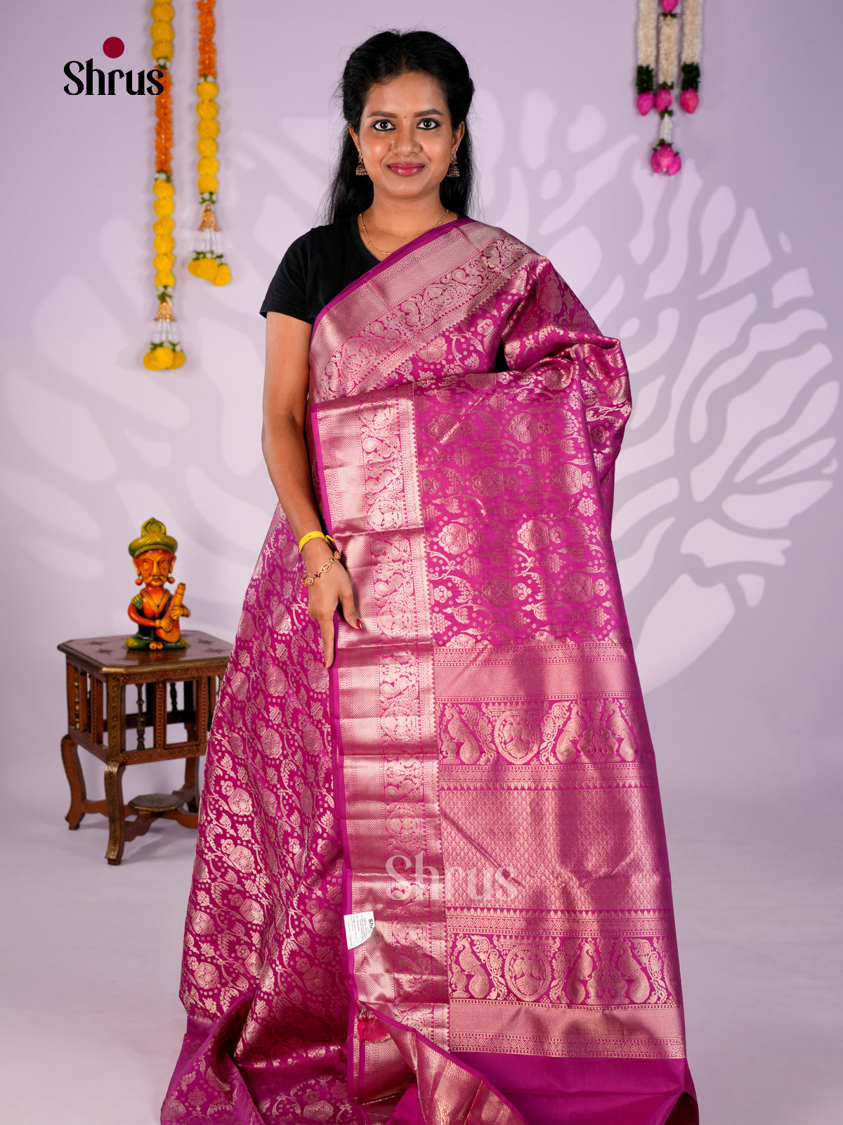 Buy Sheeny Magenta Pink Kanchipuram Saree with Floral Nestling, Zari Border & Brocade Pallu