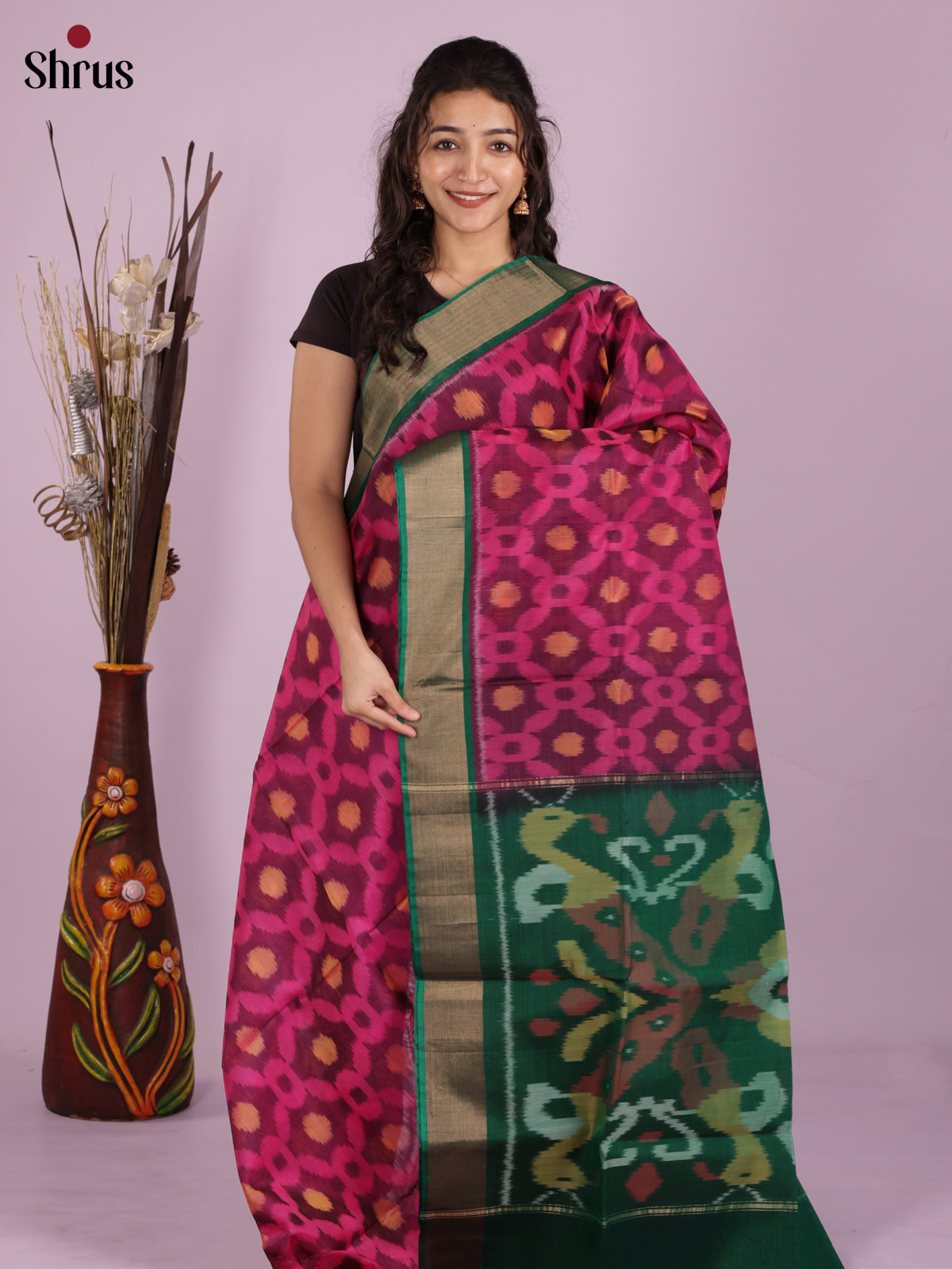 Buy Rich Magenta Pochampally Silk Cotton Saree With Circular Ikat Motifs, Green Zari Border & Pallu