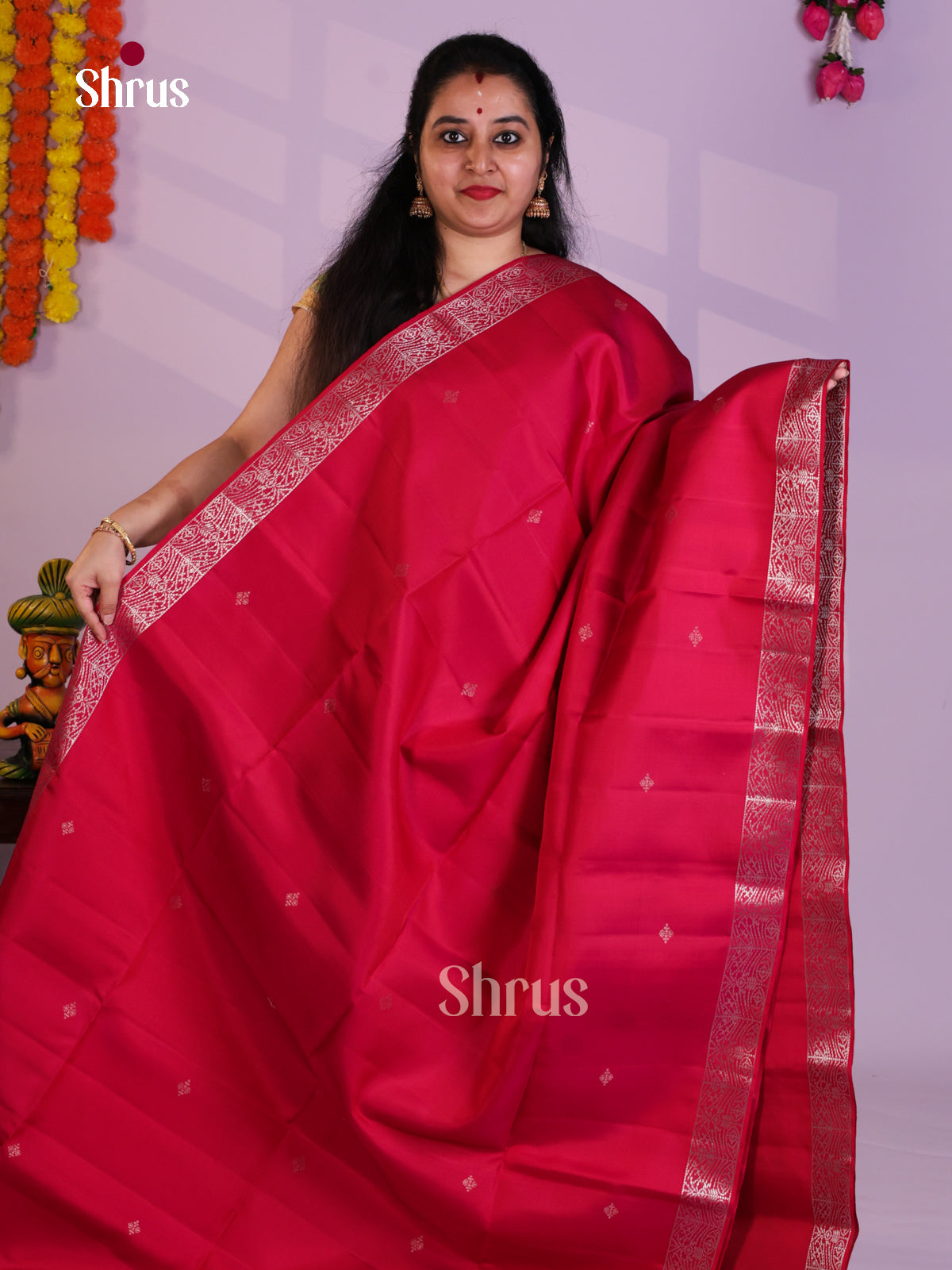 Buy Enchanting Magenta Pure Soft Silk Saree with Zari Floral Buttas & Brocade pallu 