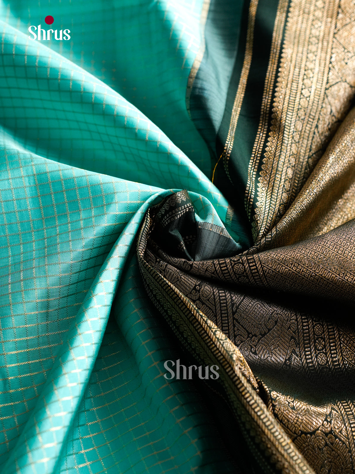 Magnificent Sky Blue Pattu Saree With Zari Kattams | Bottle Green Zari Border & Brocade Pallu