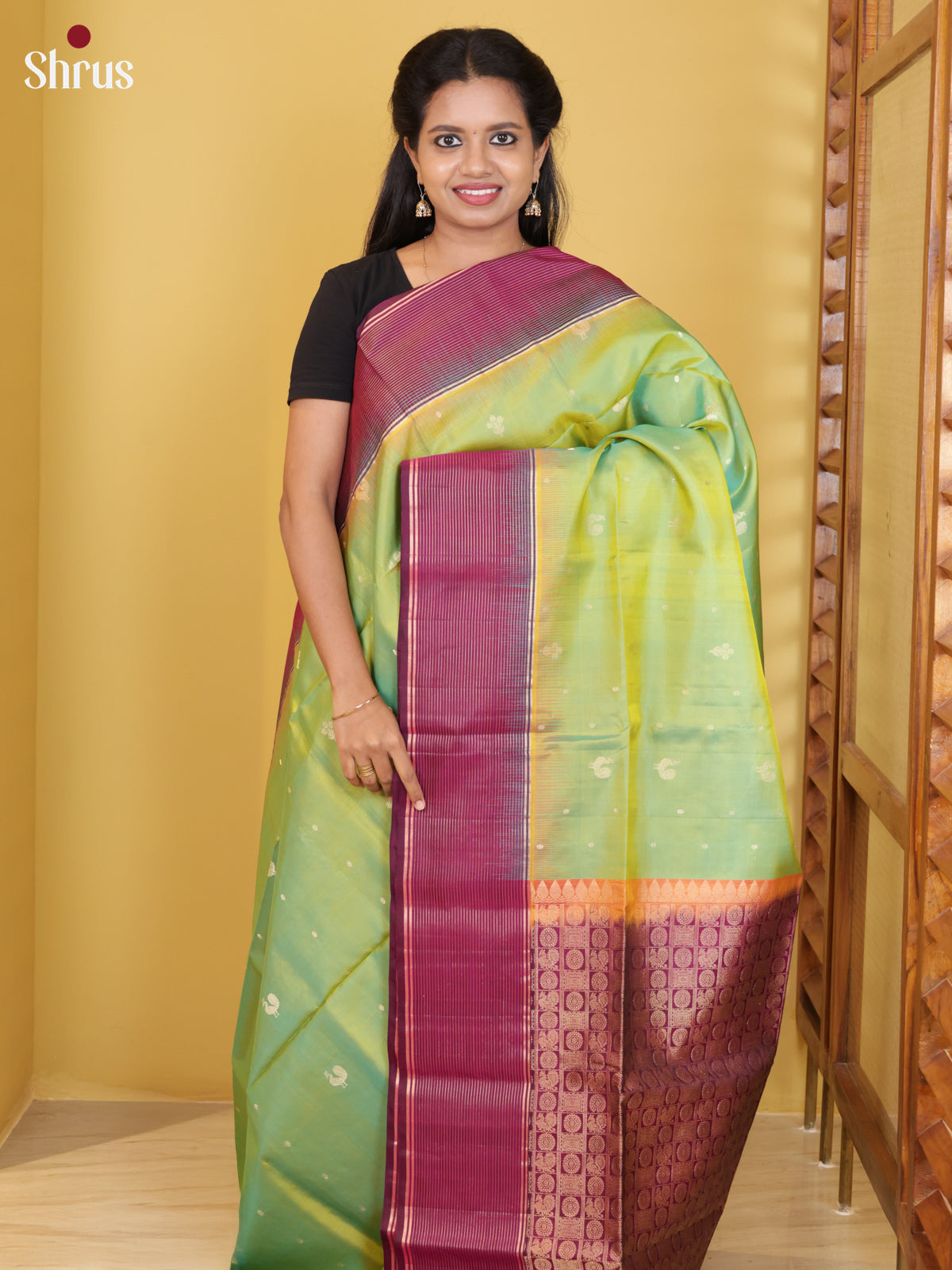 Buy Graceful Manthulir Green Soft Silk Saree with Peacock Buttas, Purple Zari Striped Border & Pallu
