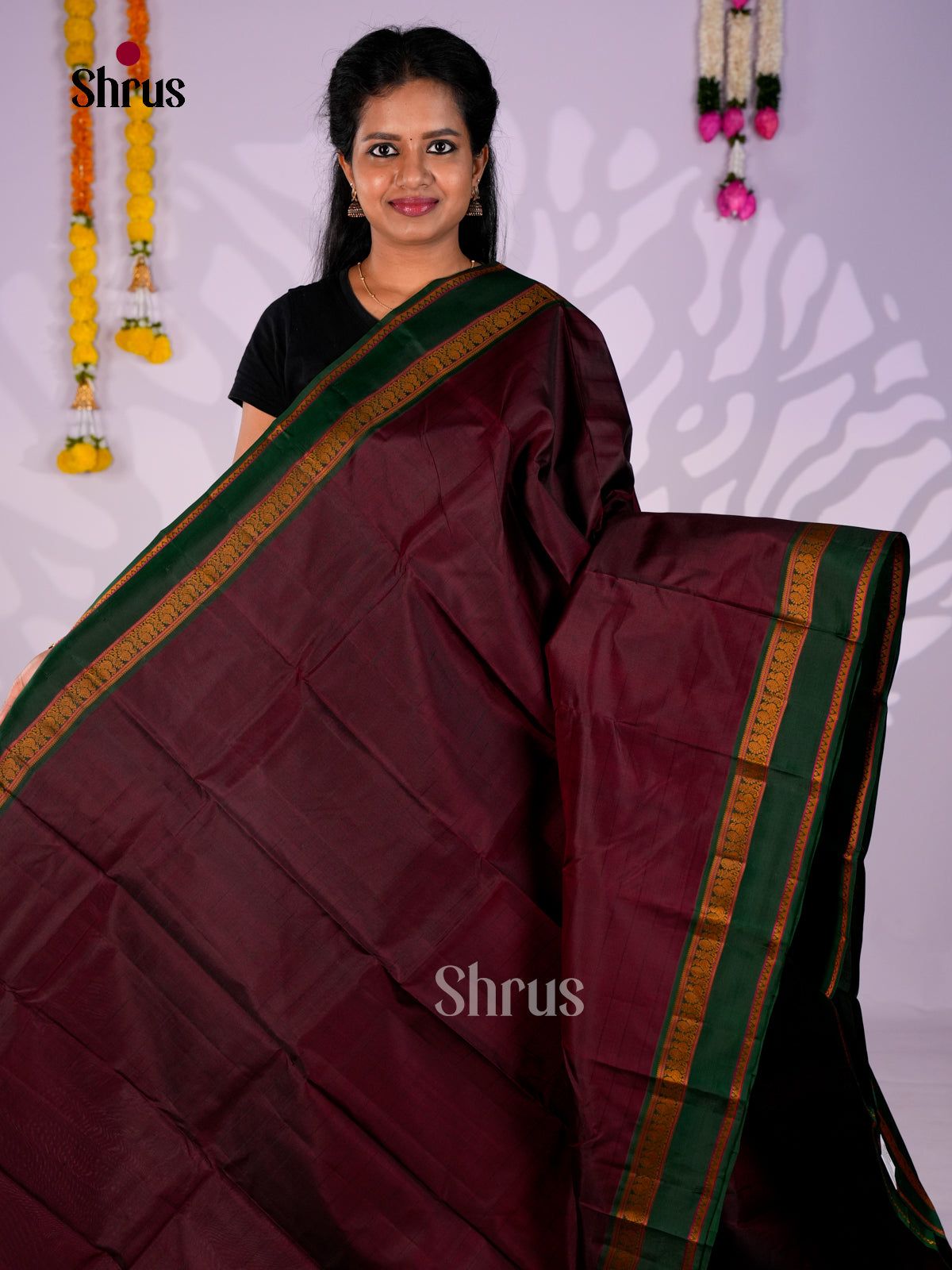 Buy Classy Maroon Kanchipuram Saree with Green Rettaipet Border & Chit Pallu