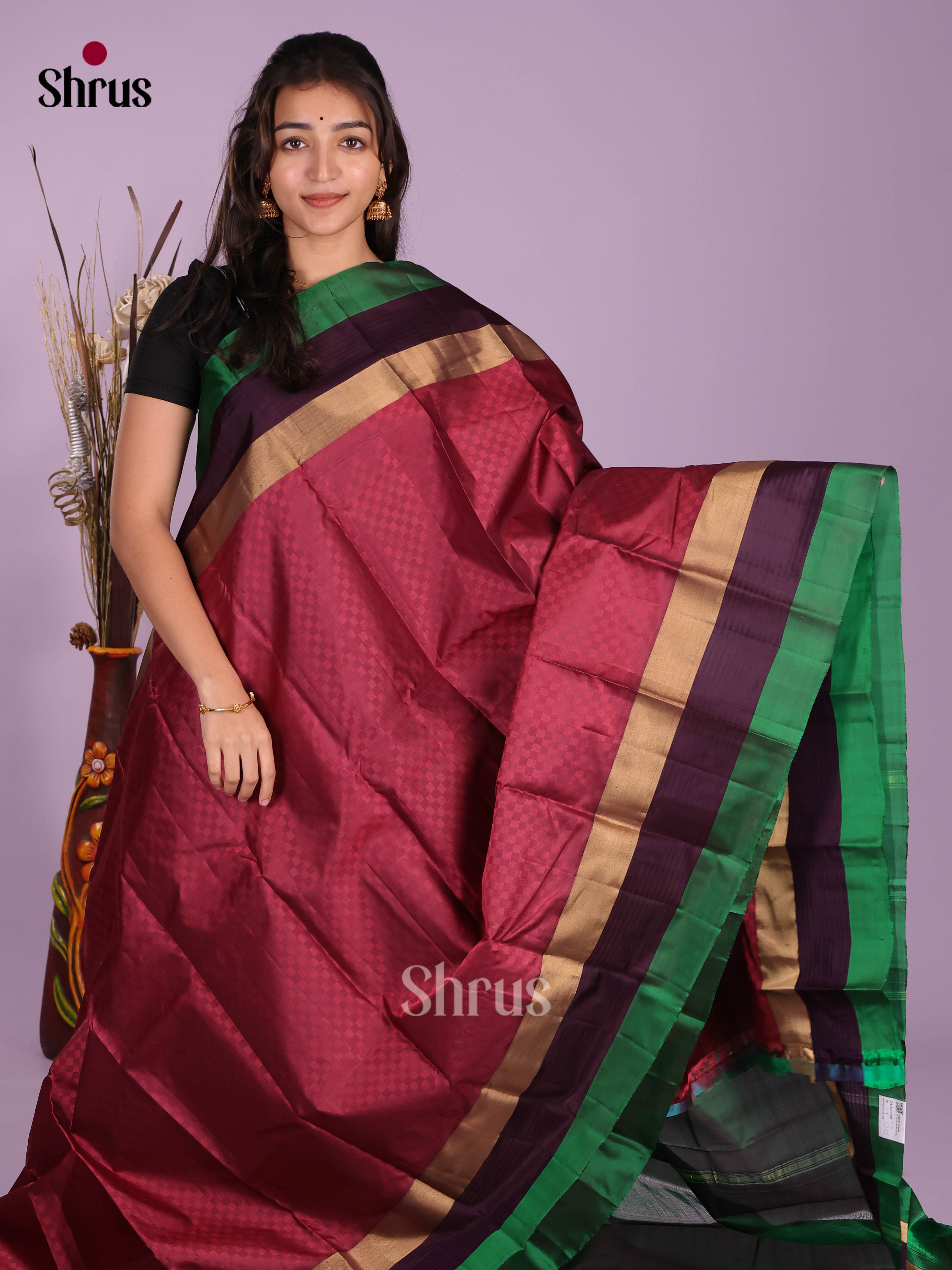 Buy Classy Maroon Kanjivaram Saree with Jacquard Patterns, Contrast Border & Green Pallu
