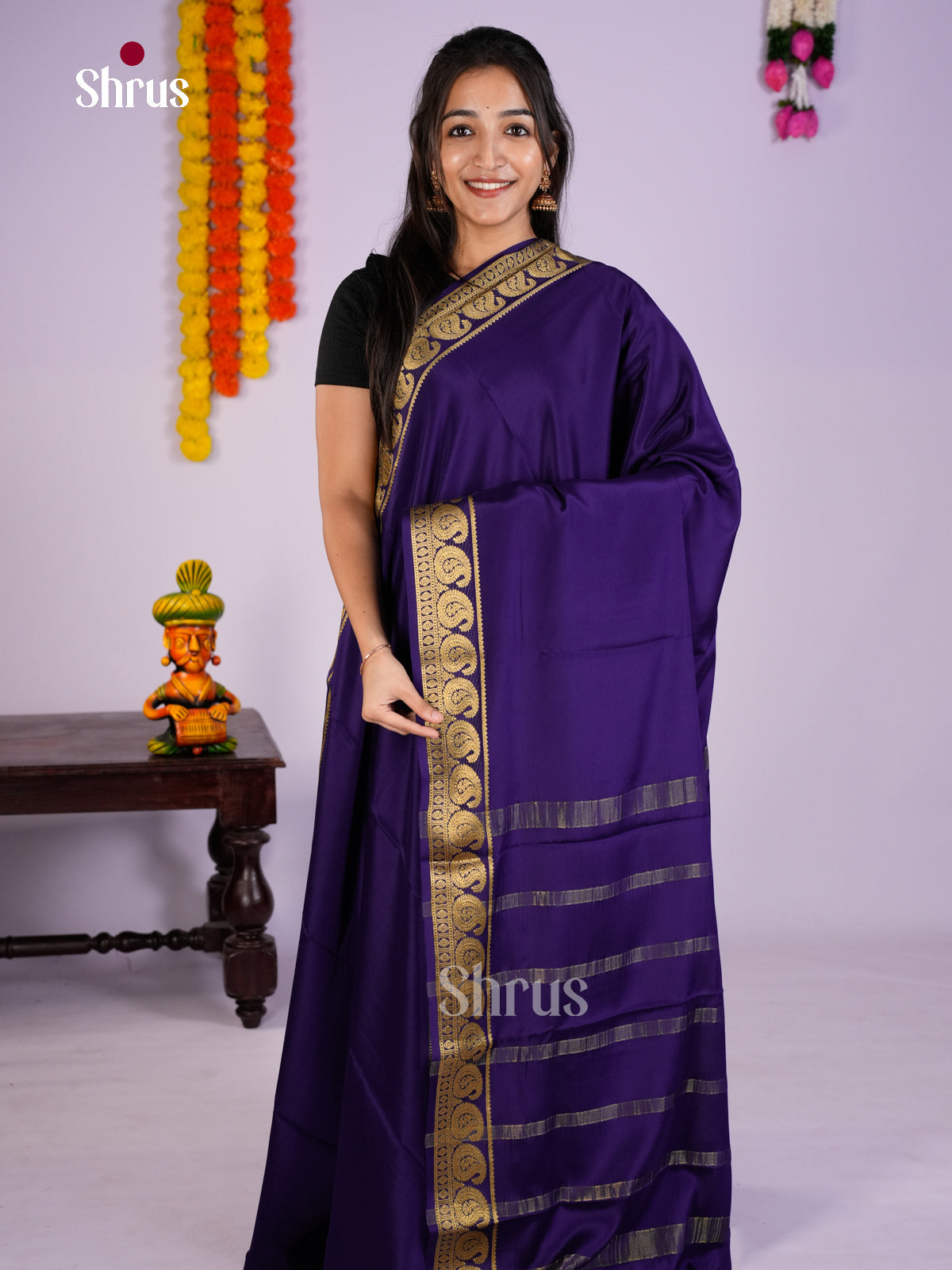 Buy Elegant Navy Blue Mysore Silk Saree with Paisleys Motifs Border & Zari Striped Pallu