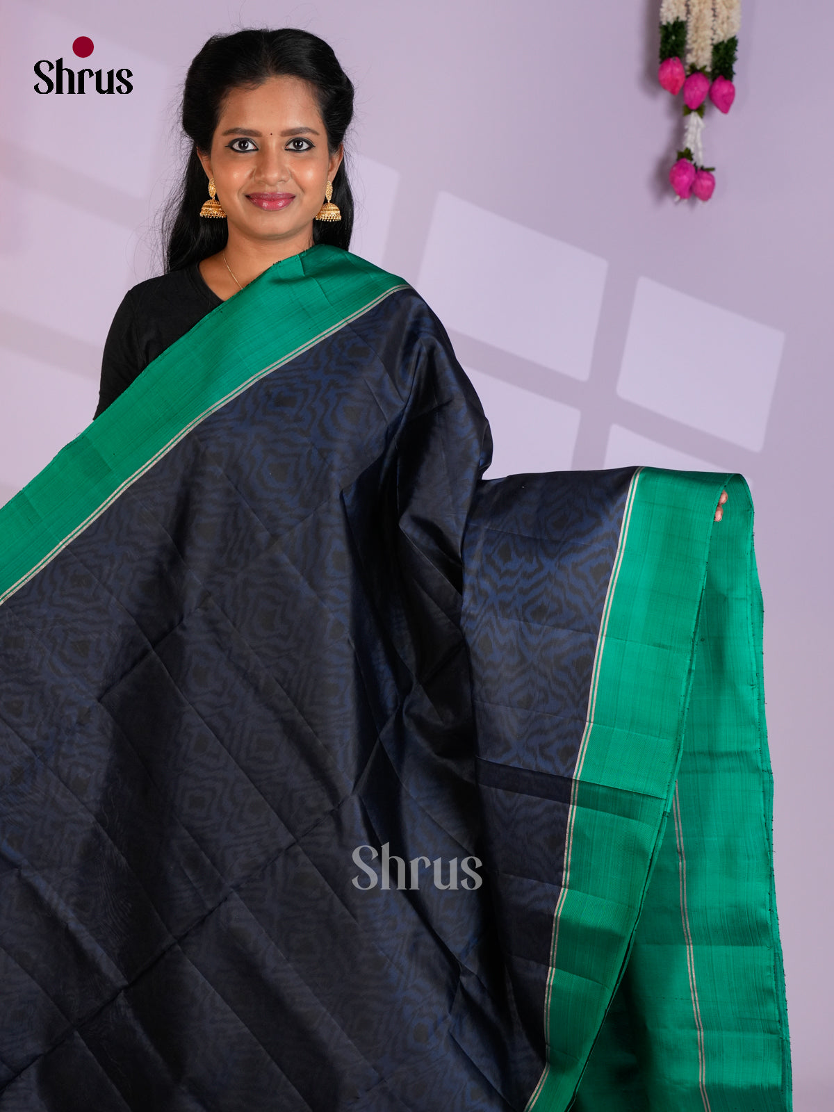 Buy Eclectic Navy Blue Pure Soft Silk Saree with Geometric Pattern In Black & Teal Zari Brocade Pallu