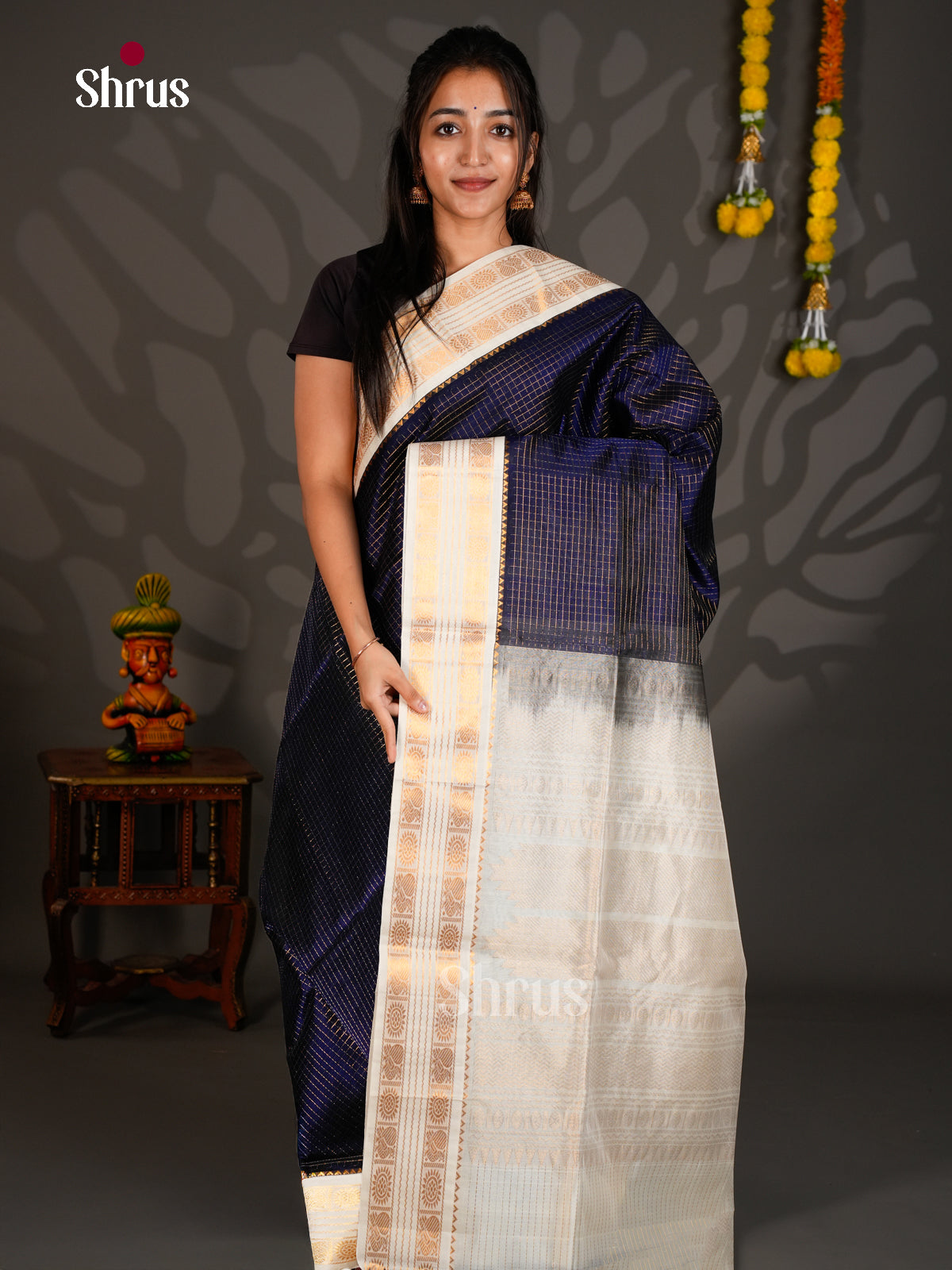 Buy Vibrant Navy Blue Silk Cotton Saree with Zari Checks, Cream Rettaipet Border & Pallu