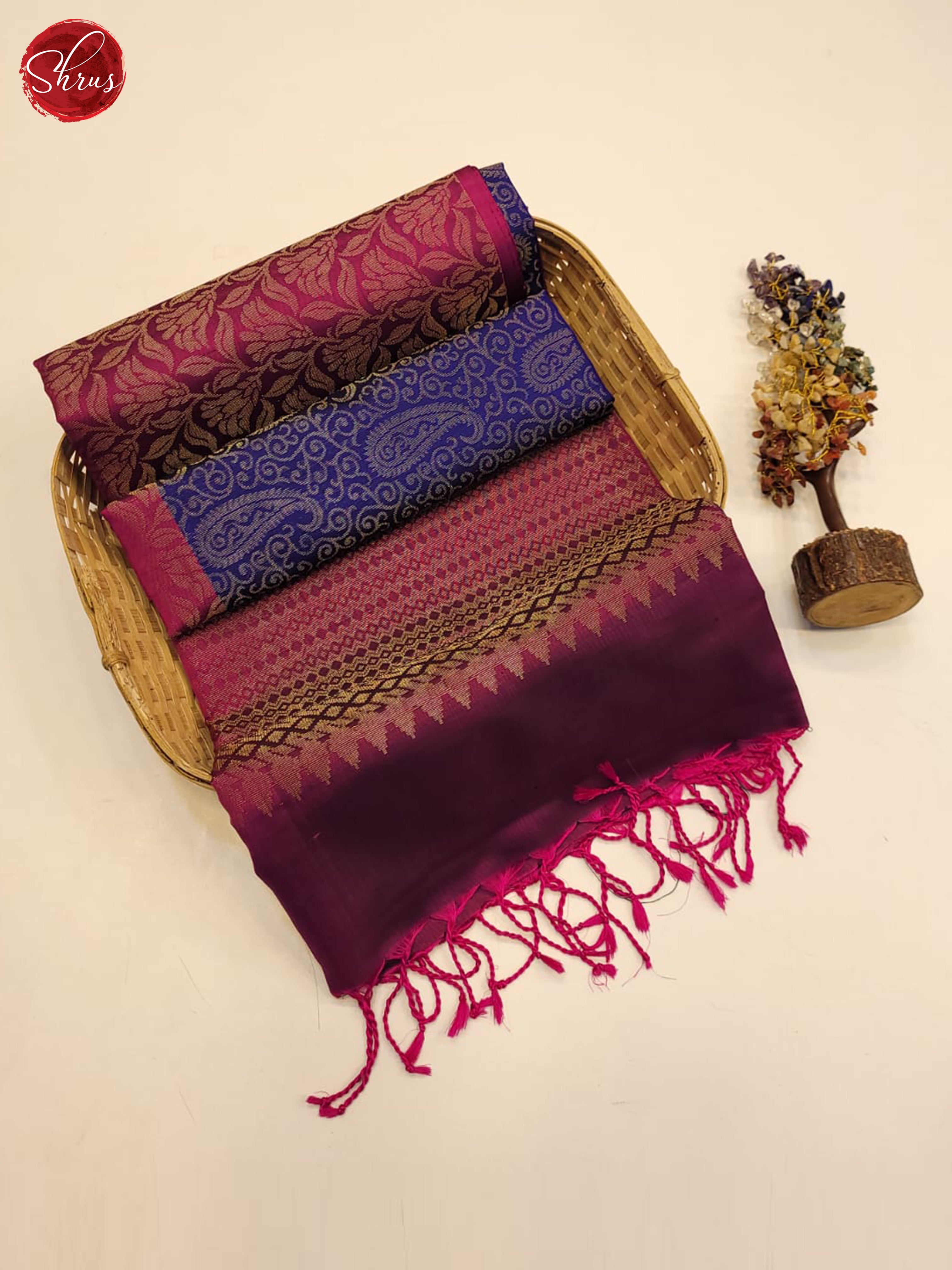 Buy Shimmery Navy Blue Soft Silk Saree With Gold Zari Paisley Manga Motifs, Deep Pink Border & Pallu