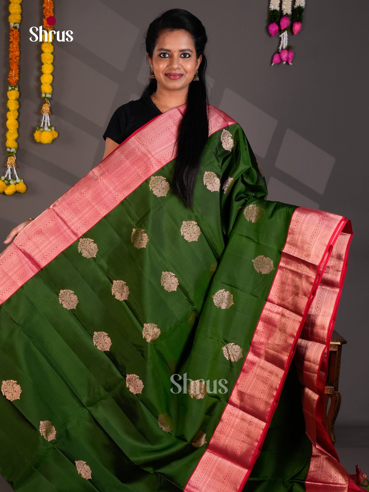 Buy Stunning Olive Green Kanchipuram Saree With Golden Foral Motifs & Pink Brocade Pallu