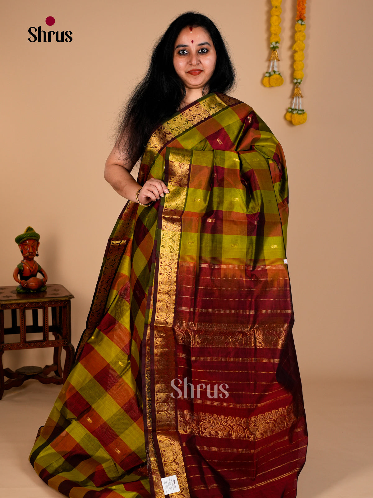 Buy Serene Olive Green & Maroon Silk Cotton Saree With Paalum Pazhamum Checks, Maroon Zari Border & Chit Pallu