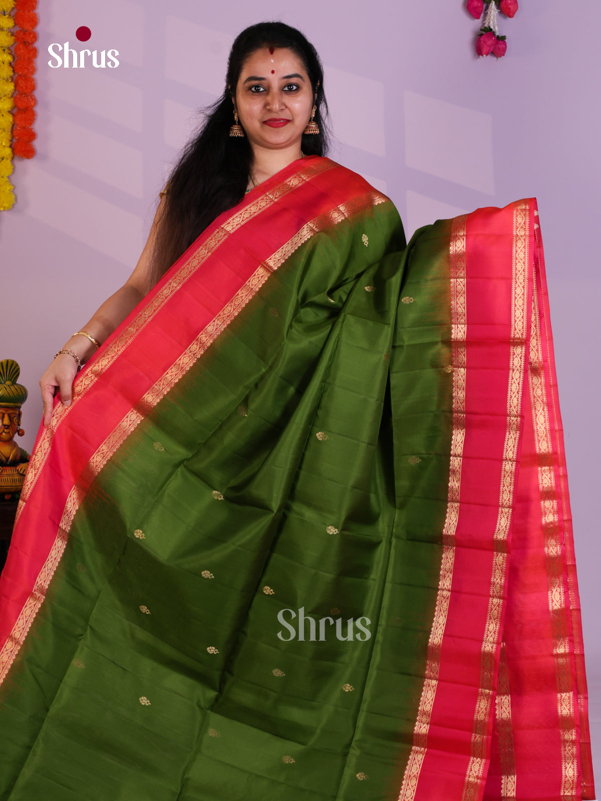Buy Pretty Olive Green Pure Soft Silk Saree with Gold Zari Buttas & Orangish Pink Rettaipet Border  
