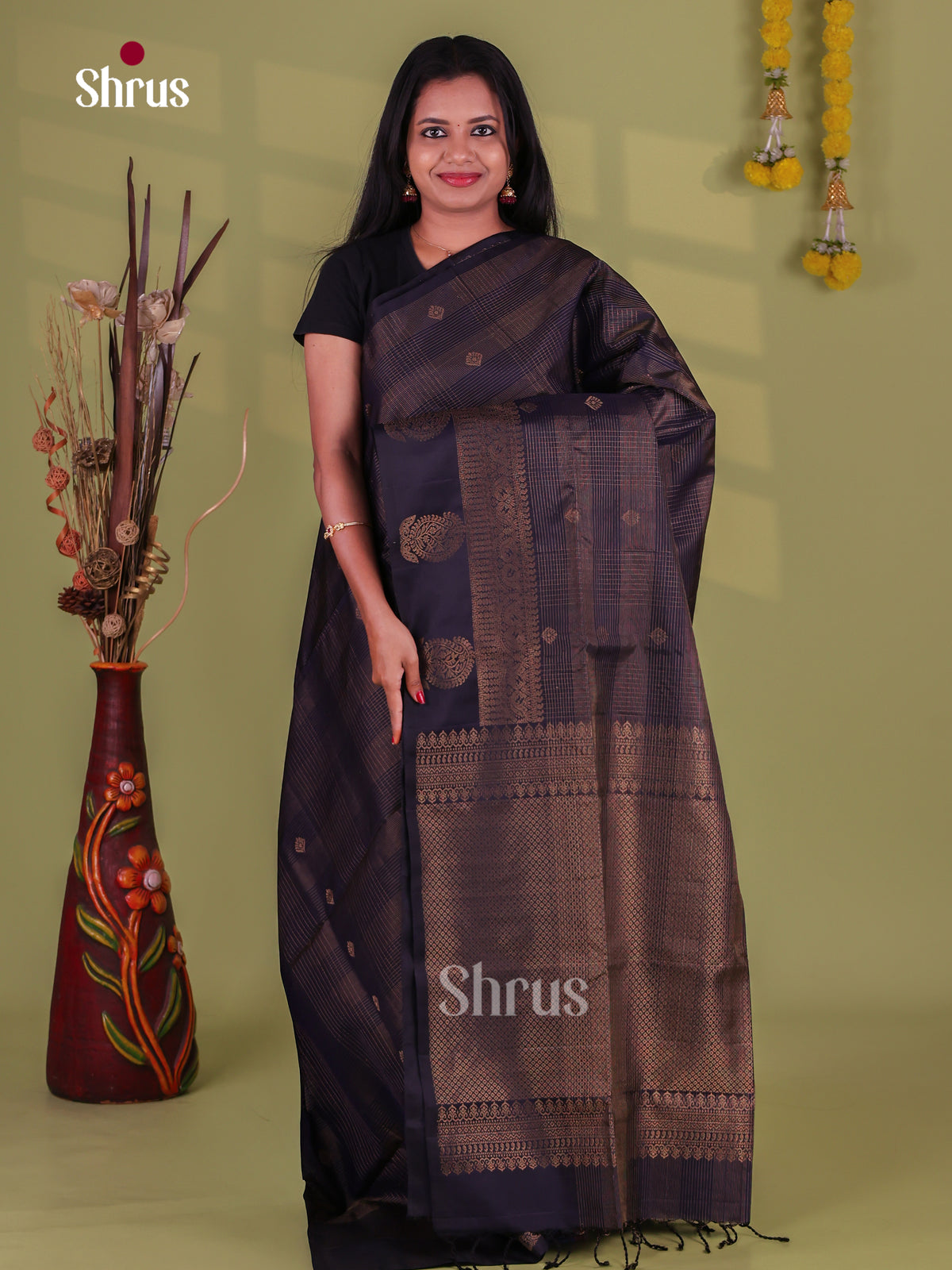 Opulent Navy Blue Soft Silk Sarees With Micro Checks, Buttas & Self Zari Brocade Pallu