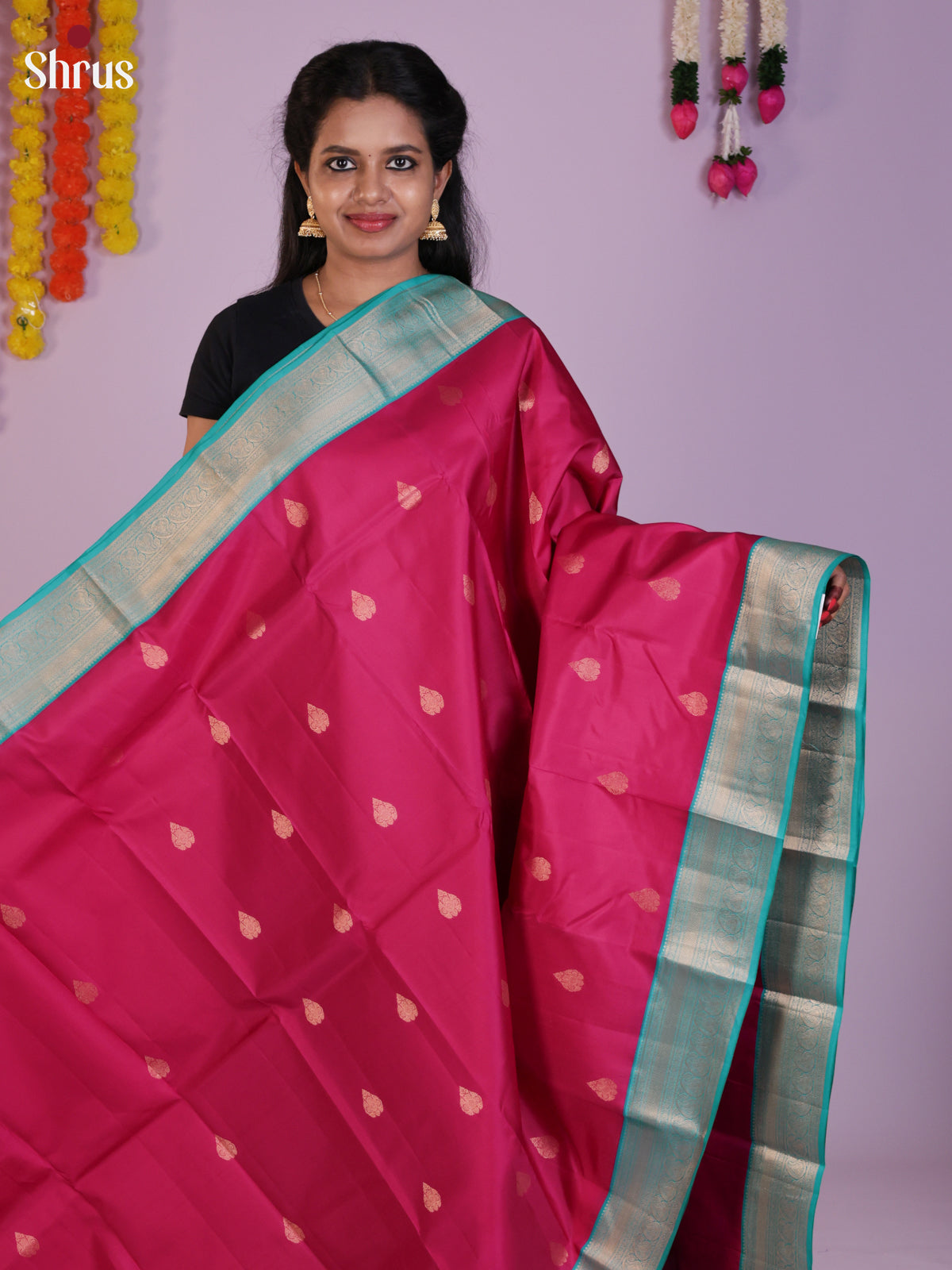 Buy Opulent Pink Kanchipuram Saree With Leaf Shaped Buttas, Turquoise Border & Brocade Pallu