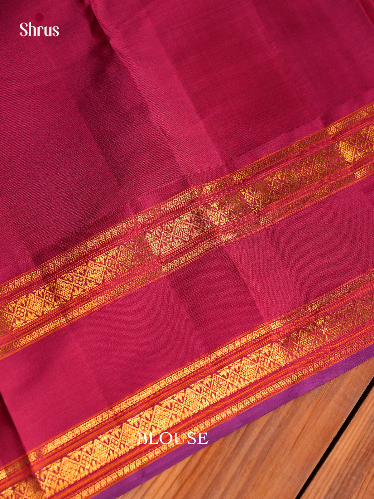 Opulent Salmon Pink Pattu Saree With Floral Jaal Patterns | Dark Pink Rettapet Zari Border & Pallu