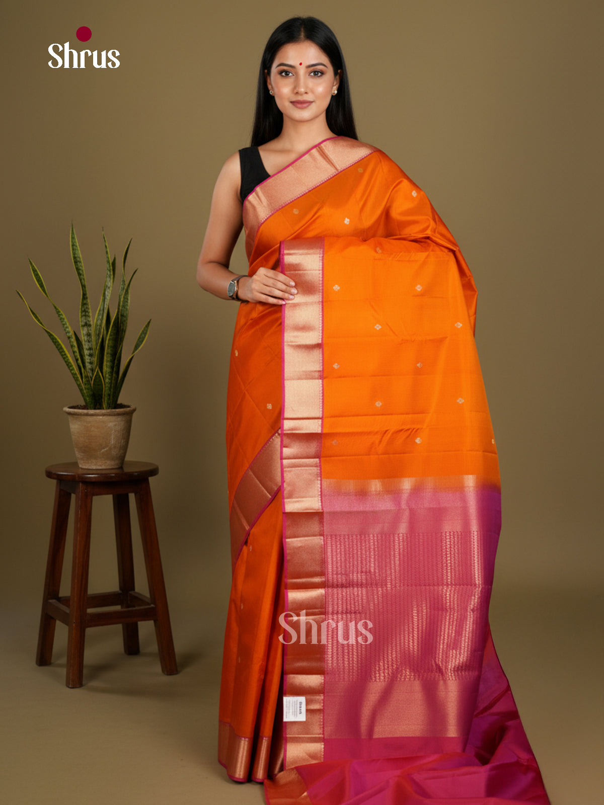 Buy Radiant Orange Kanchipuram Silk Saree with Gold Buttas, Kaddi Border & Pink Pallu