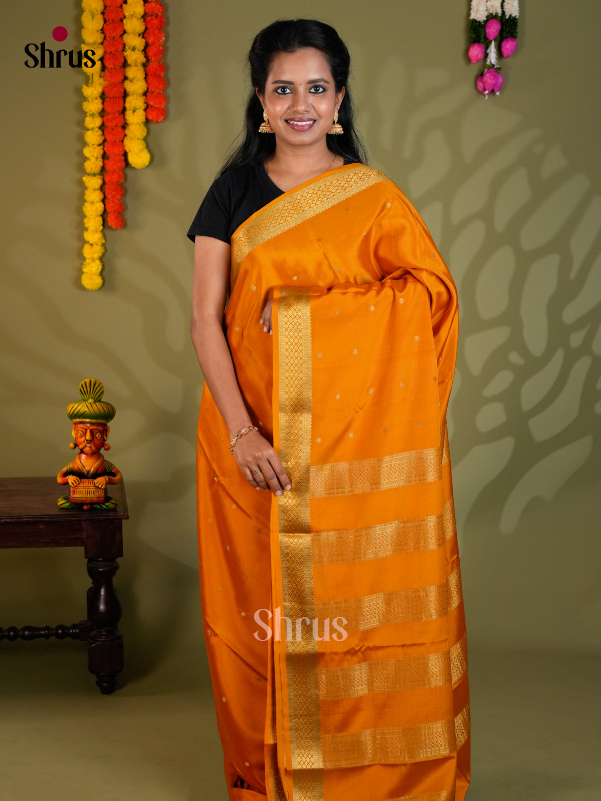 Buy Elegant Orange Mysore Silk Saree with Golden Buttas, Small Zari Border & Traditional Pallu