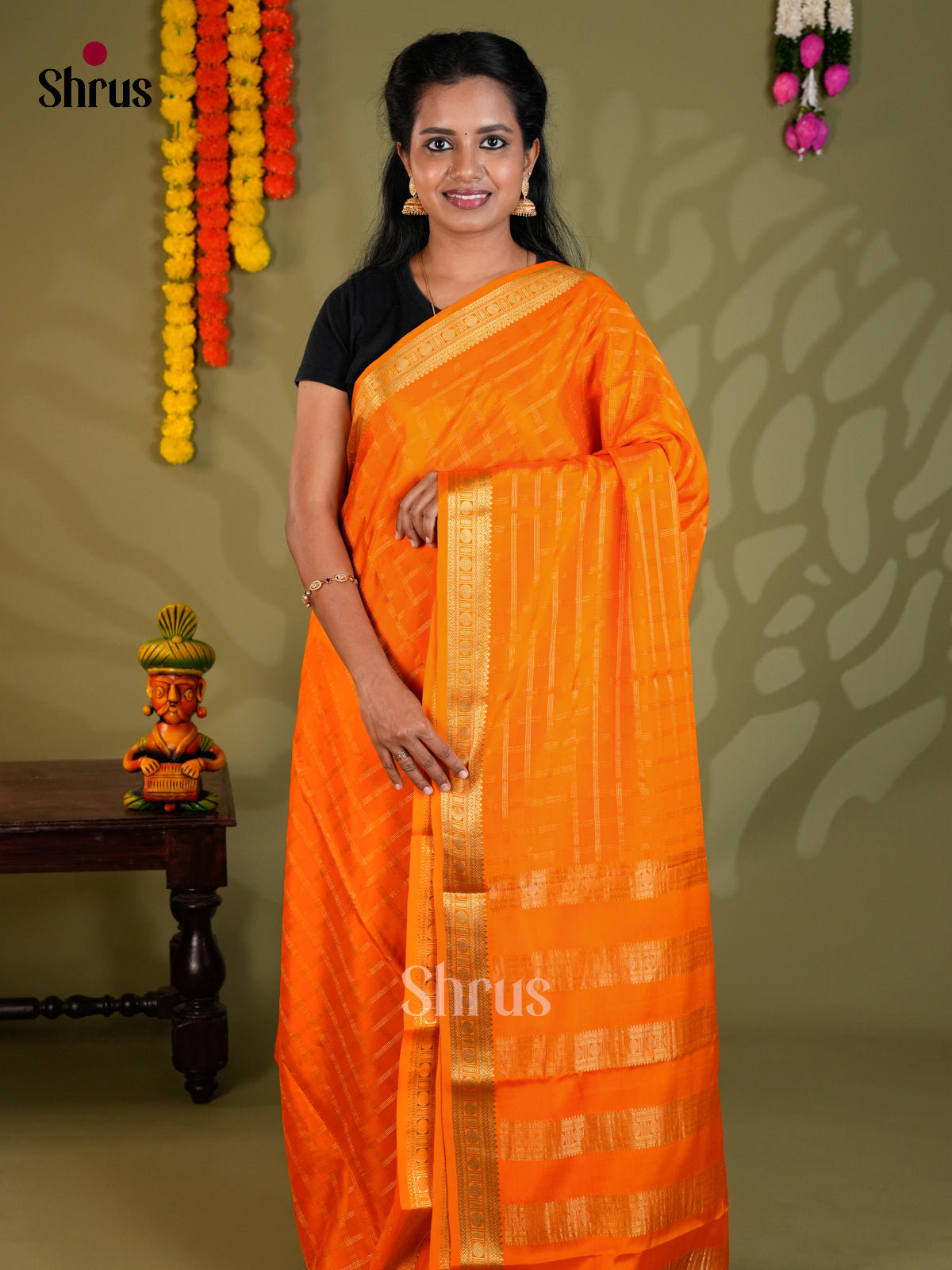 Buy Radiant Orange Mysore Silk Saree with Golden Kattams, Small Zari Border & Chit Pallu