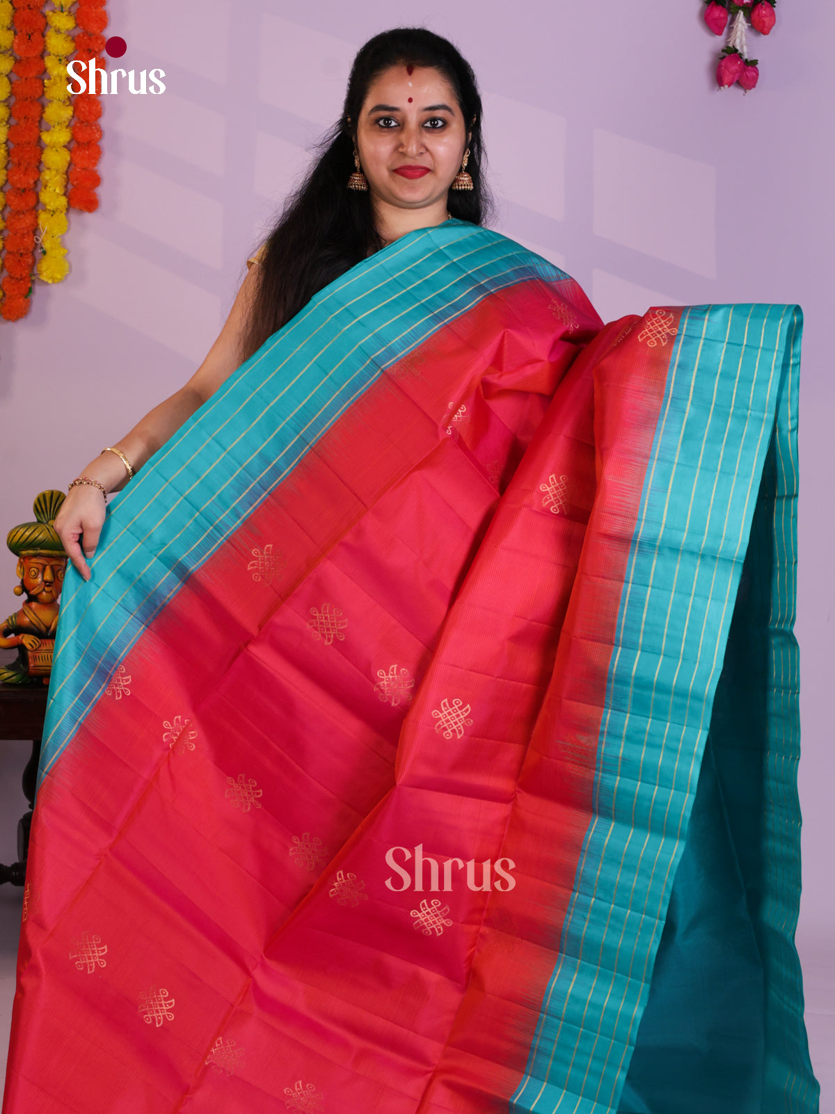 Buy Fiery Orangish Pink Pure Soft Silk Saree with Kolam Motifs & Turquoise Zari Striped Border 
