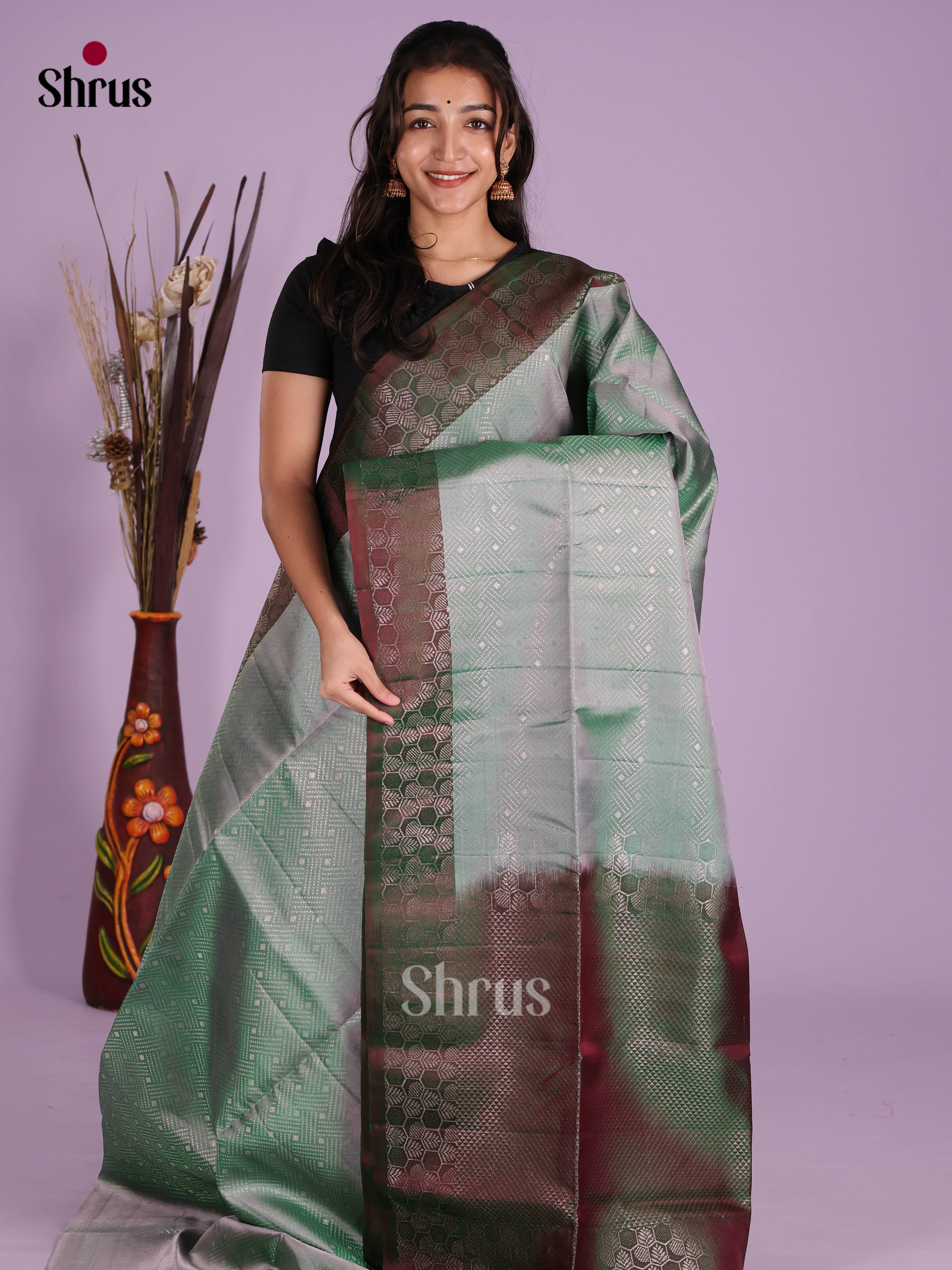 Buy Sheeny Pastel Sea Green Soft Silk Saree With Silver Grid Brocade & Dual Tone Maroon Pallu