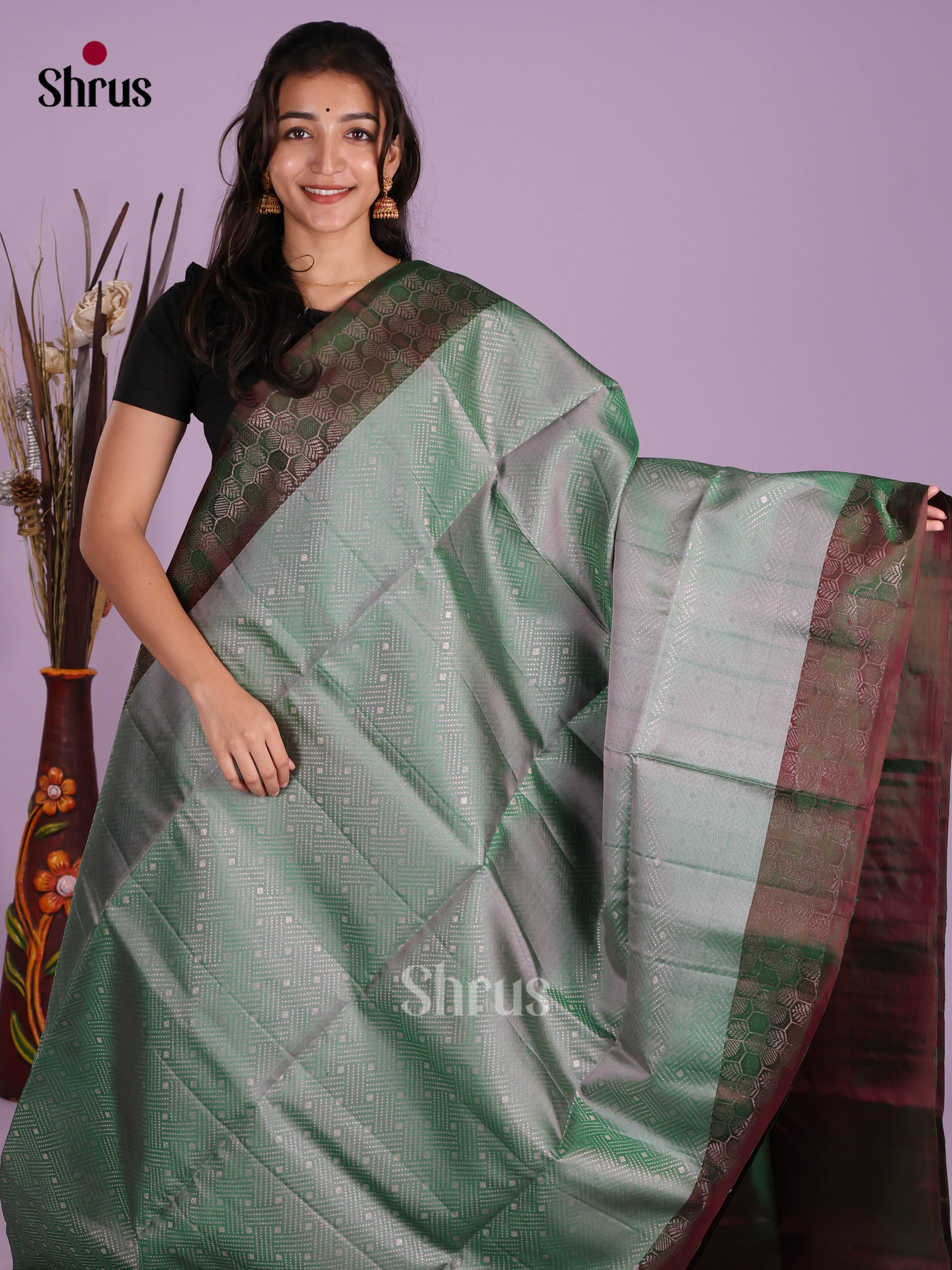 Buy Sheeny Pastel Sea Green Soft Silk Sarees With Silver Grid Brocade & Dual Tone Maroon Pallu