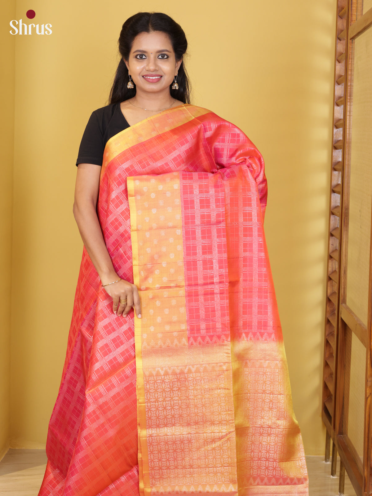 Buy Ethnic Peach Soft Silk Saree With Zari Checks, Mustard Yellow Border & Brocade Pallu