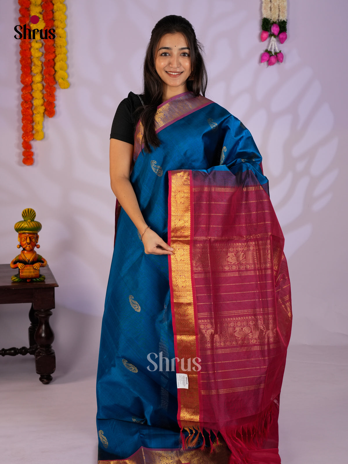 Buy Vibrant Peacock Blue Silk Cotton Saree with Paisleys Motifs, Maroon Zari Border & Chit Pallu
