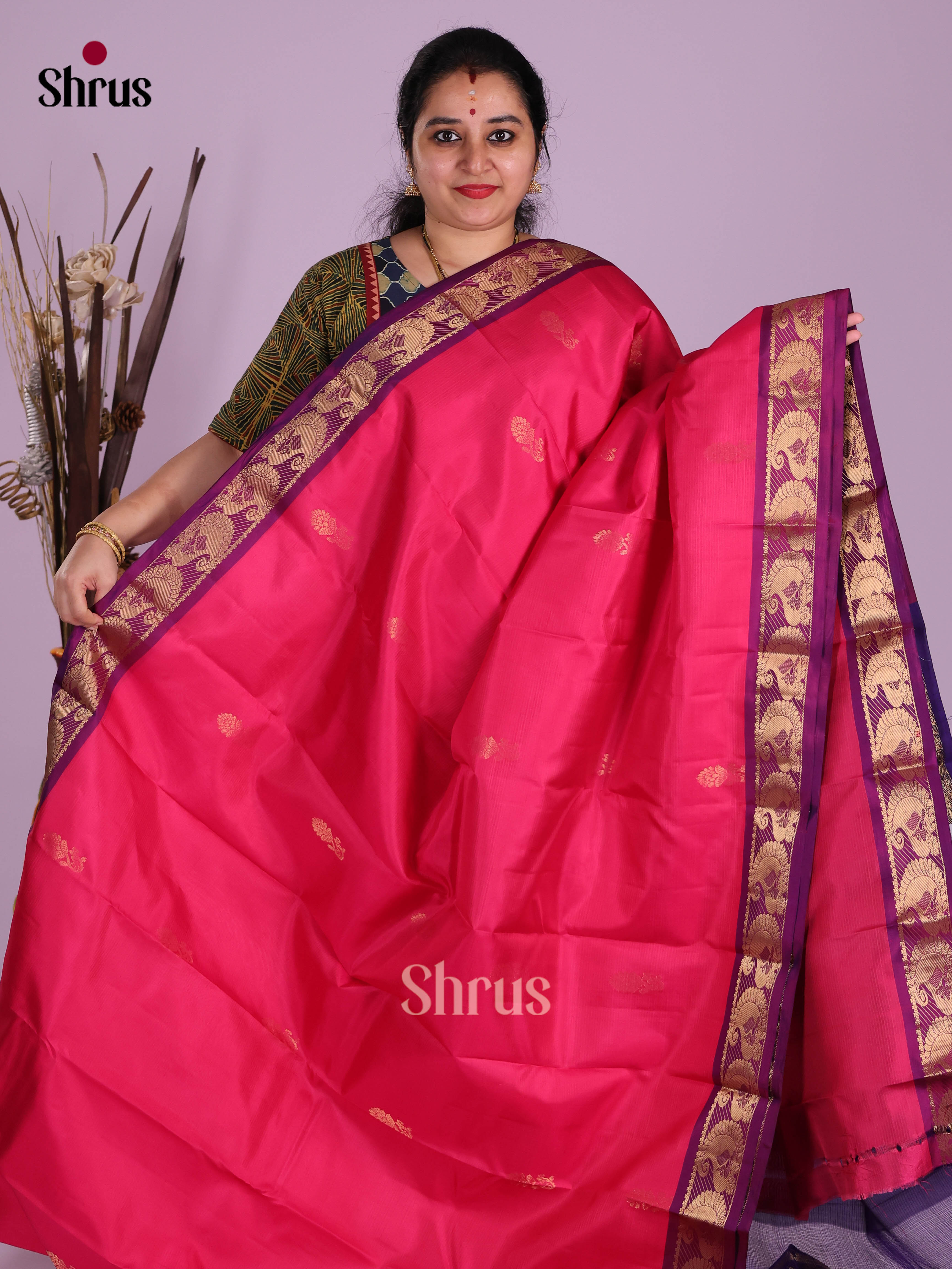 Buy Regal Pink Kanchipuram Saree With Paisley Buttis, Violet Zari Border & Brocade Pallu