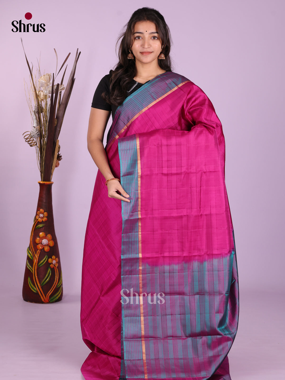 Buy Gorgeous Pink Kanchipuram Silk Saree With Intricately Woven Checks & Blue Striped Border
