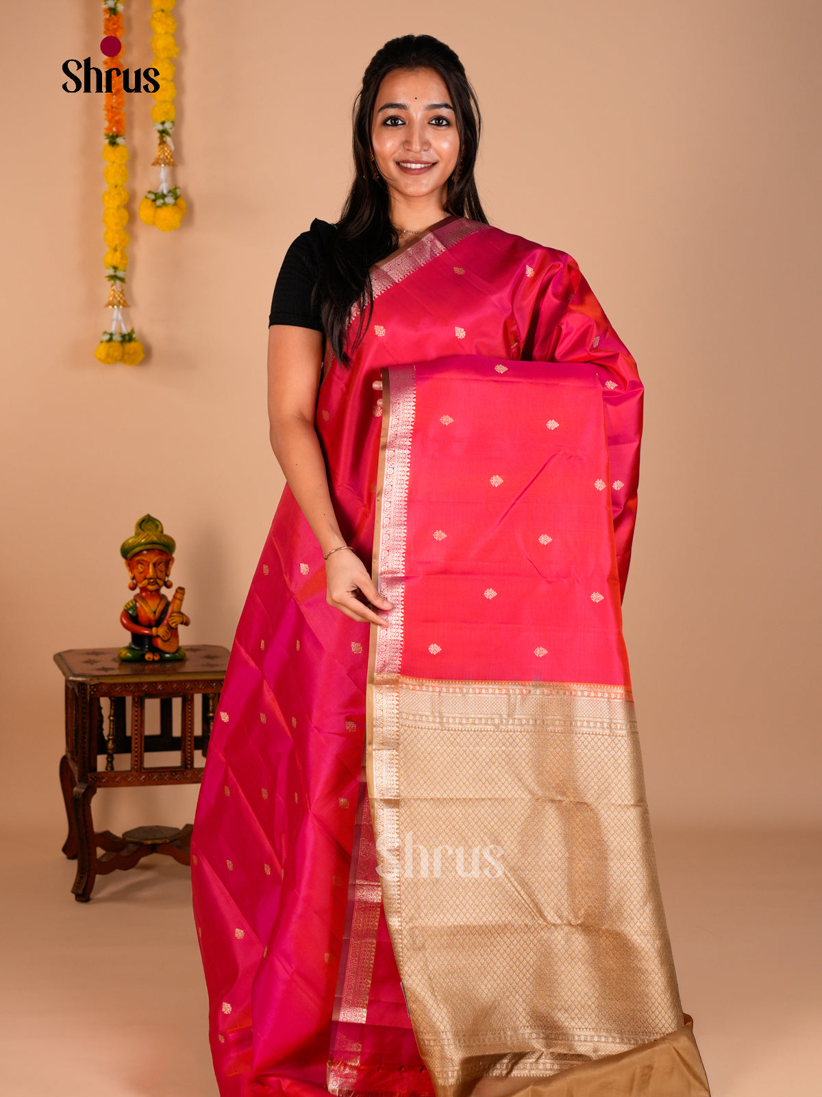 Buy Pretty Pink Kanchipuram silk Saree With Gold Buttis, Small Zari Border & Light Brown Brocade Pallu