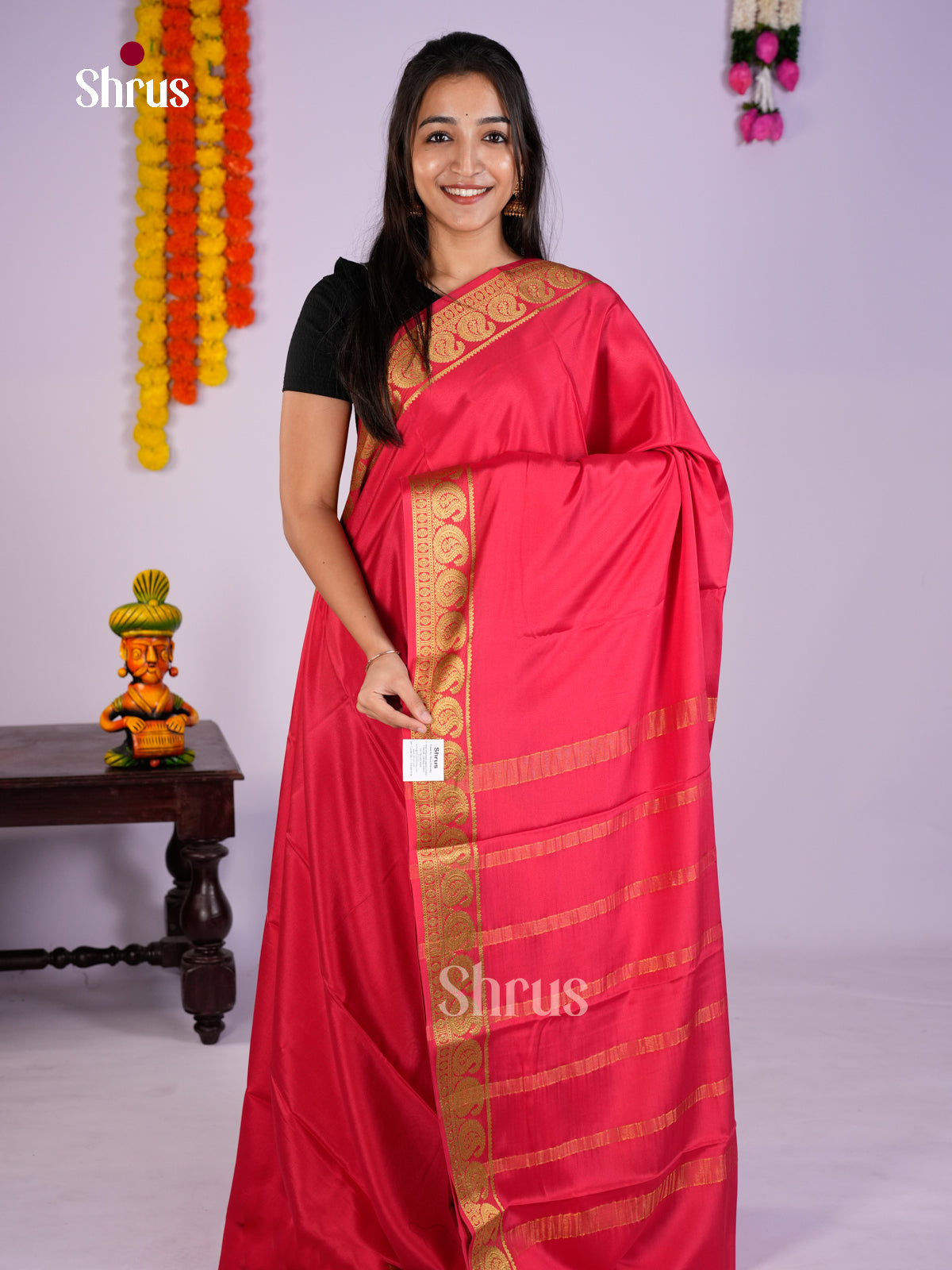 Buy Striking Pink Mysore Silk Saree with Plain Body, Paisley Zari Border & Traditional Pallu