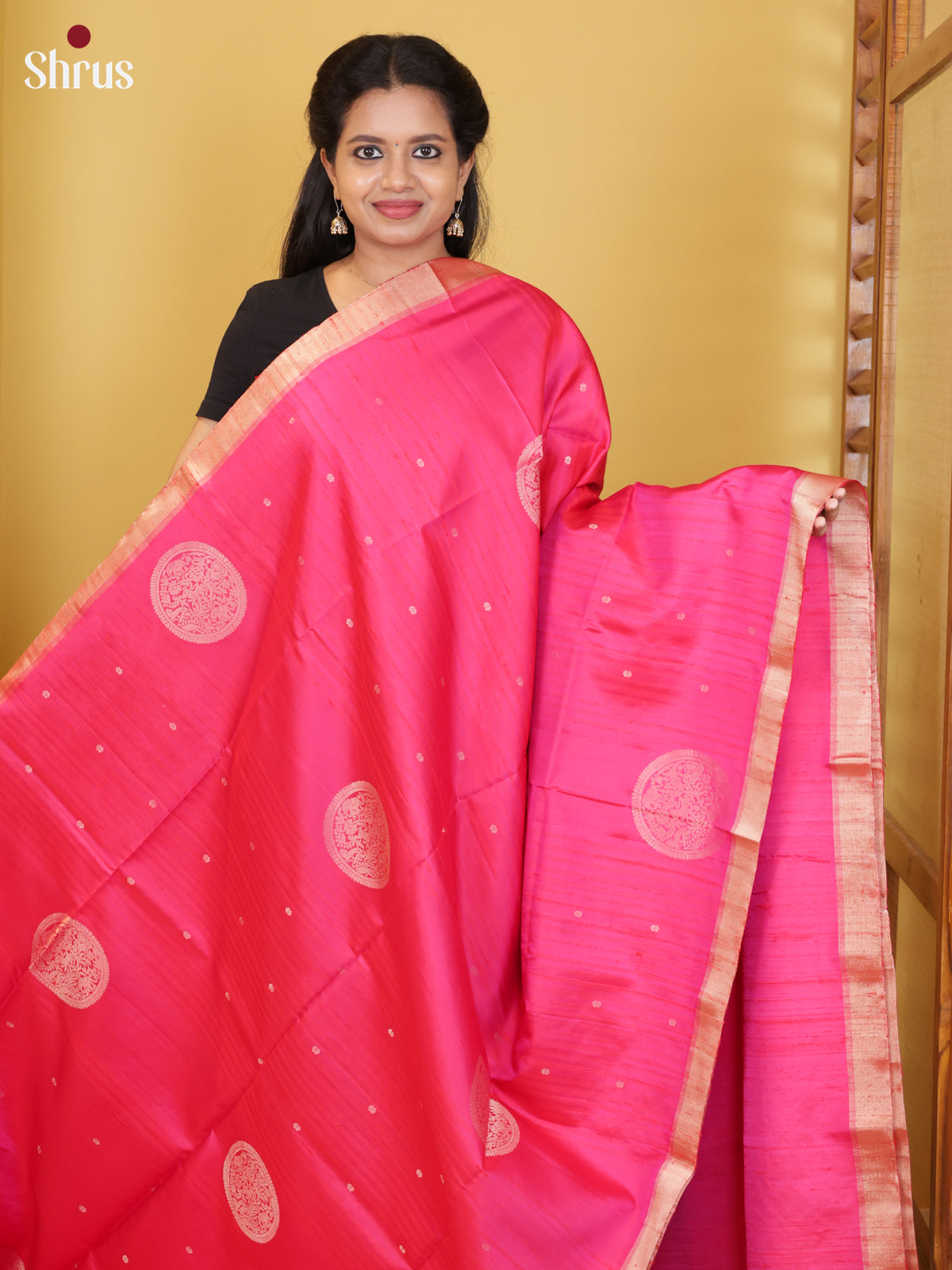 Buy Shimmery Pink Pure Soft Silk Saree With Circular Zari Motifs, Kaddi Zari & Brocade Pallu